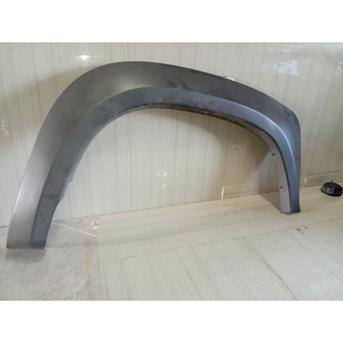 Moldura Paralama Mitsubishi L200 2024 Dianteira Direita Preto - Imagem 2