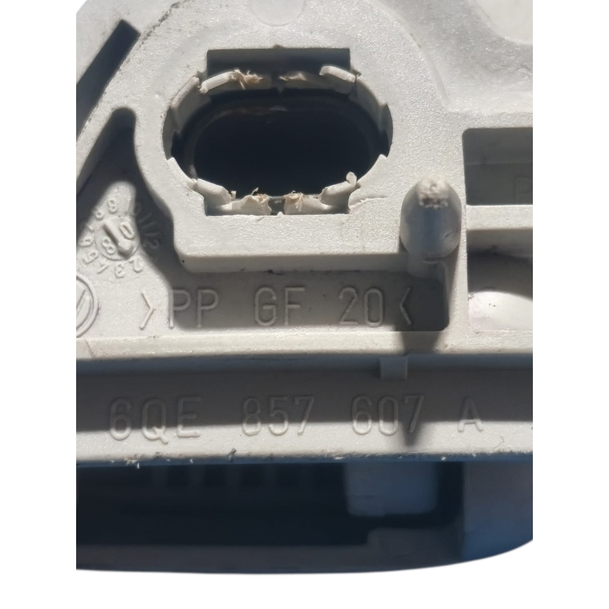 Alça Teto Pqp Tras Direito Vw Golf 2002/2015 6Qe857607A - Imagem 7