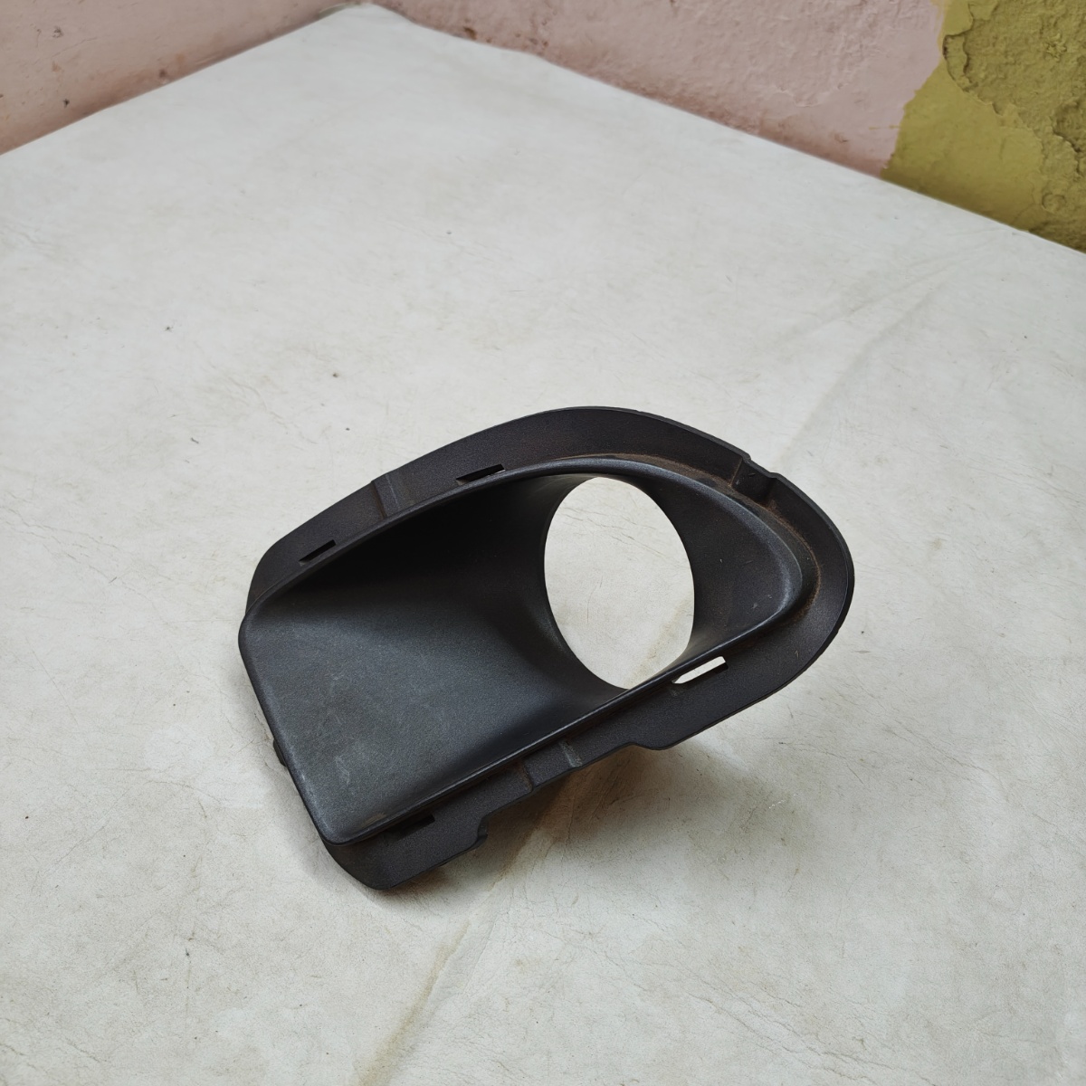Moldura Farol Milha Direito Fiat Punto 2007 A 2012 Original Direito