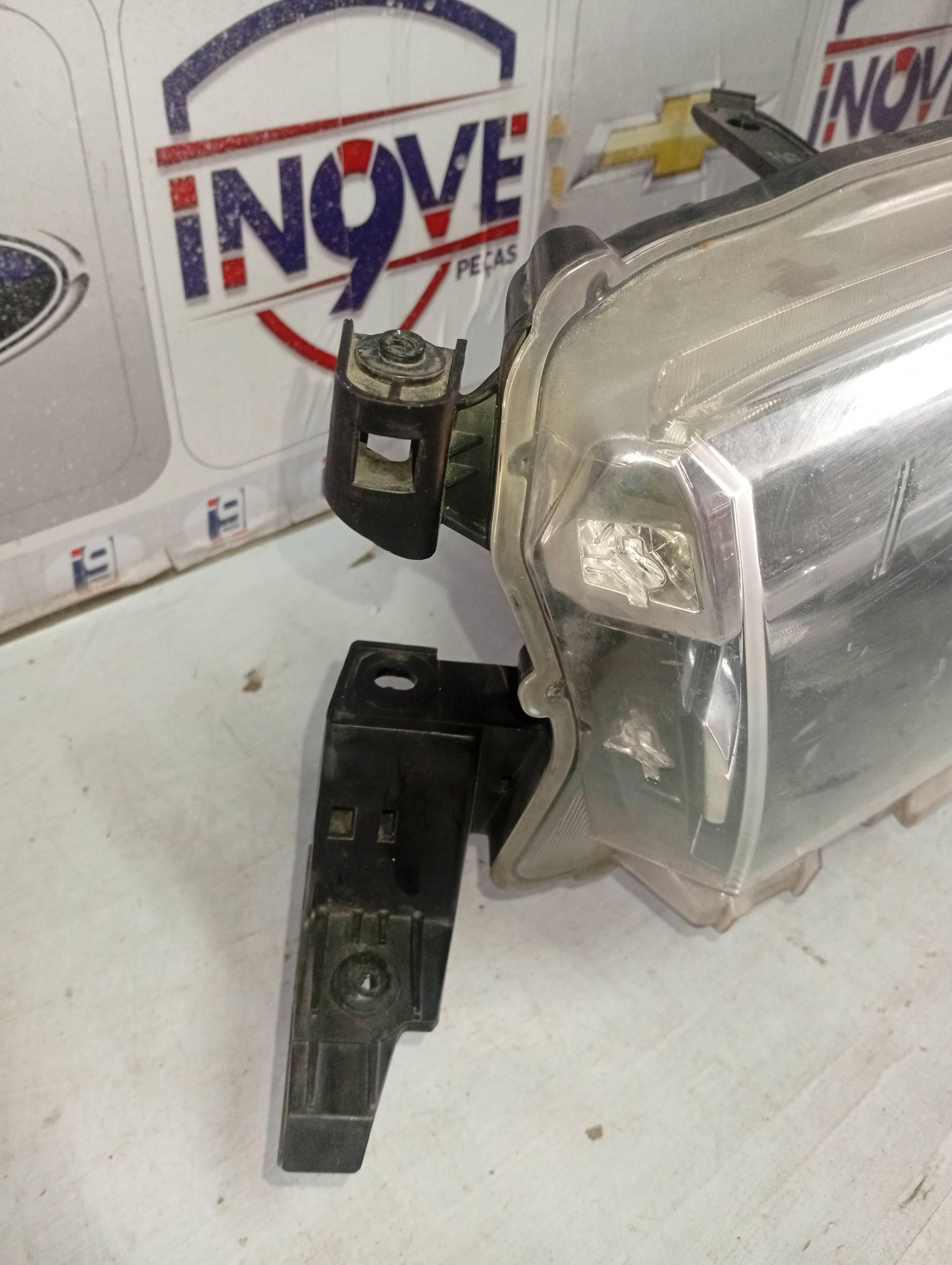 Farol LED Toyota Hilux SRX 2016-2019 - Imagem 4