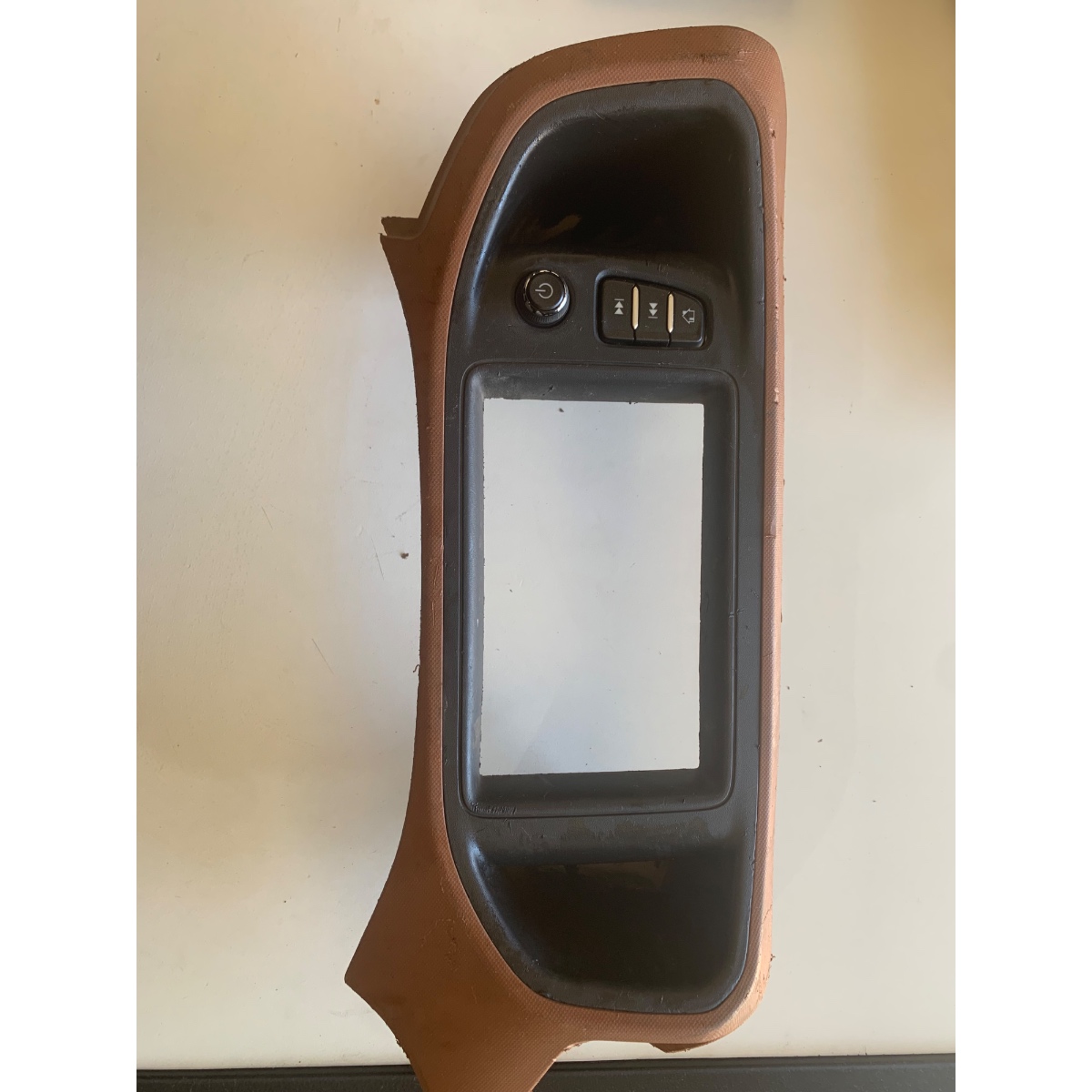 Moldura Central Multimídia Gm Onix Prisma 2019 - Imagem 1