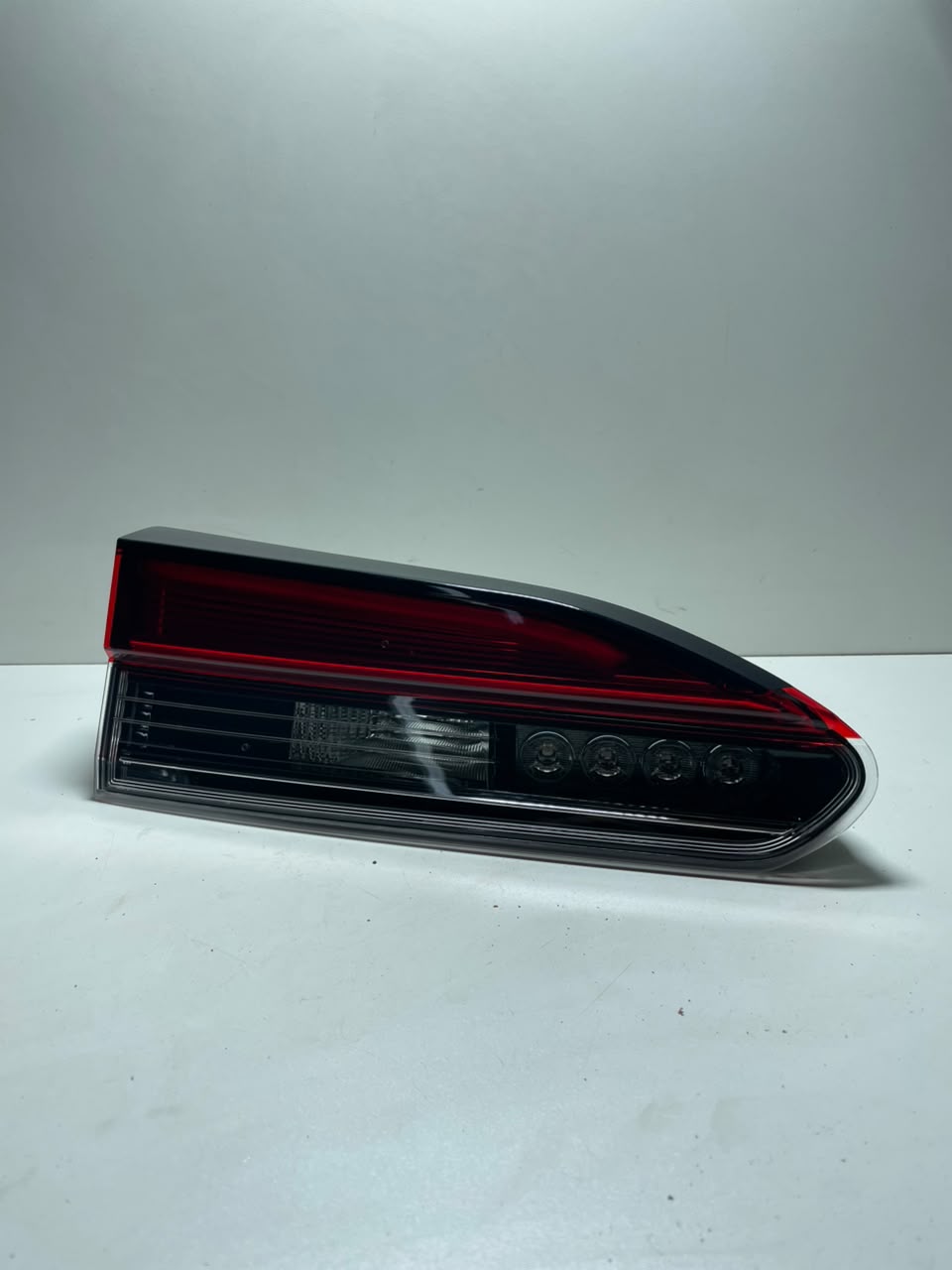Lanterna Tampa Esq Corolla Cross 2022 a 2025 W5773