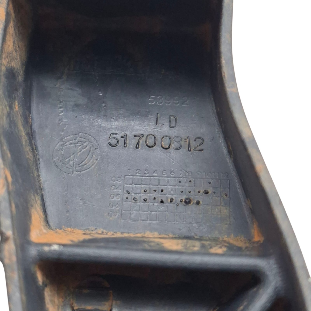 Suporte Guia Farol Parachoque Direito Original Fiat Palio 15 - Imagem 2