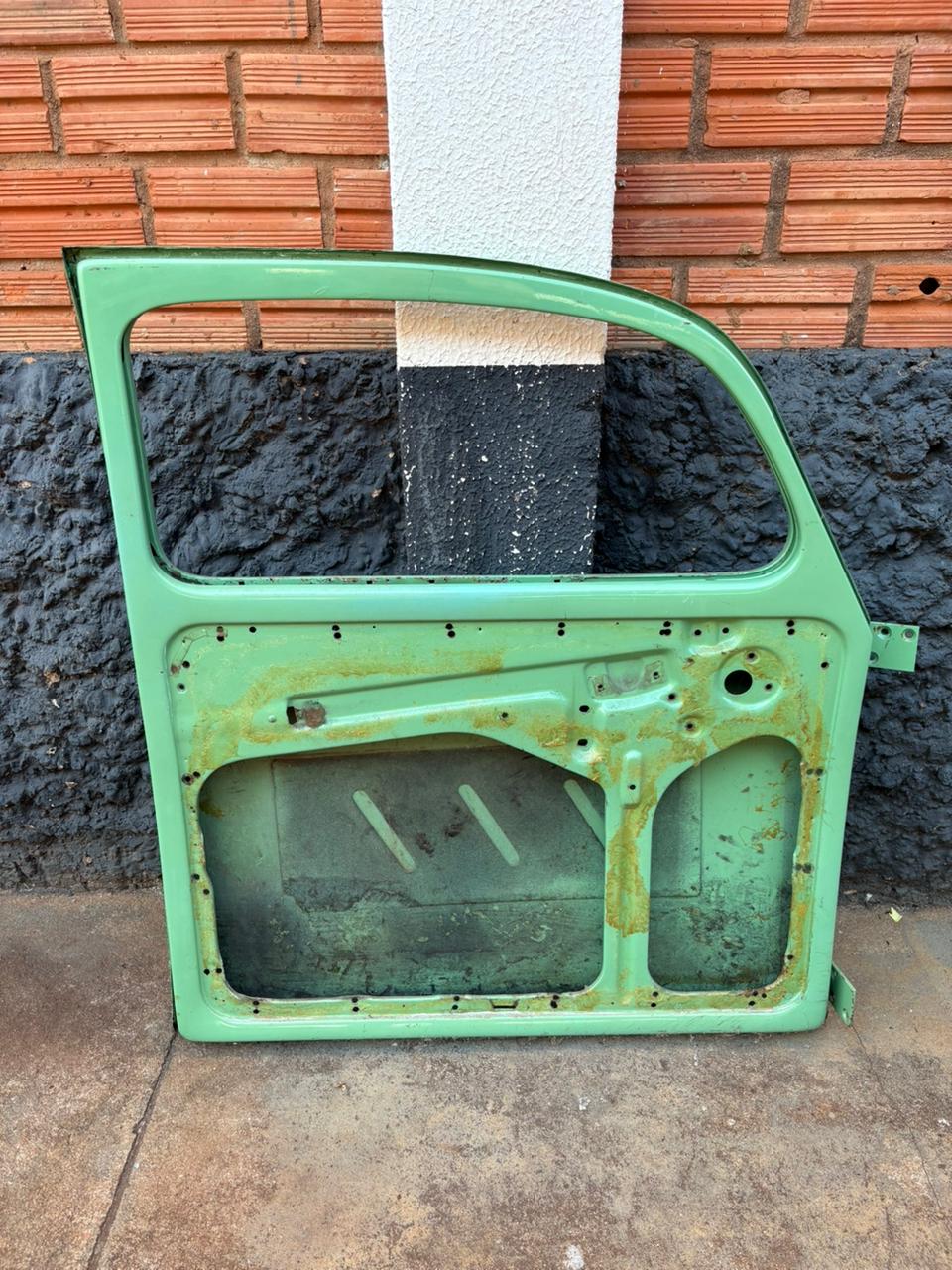 Porta Dianteira Esquerda Volkswagen Fusca 76/77 - Imagem 4