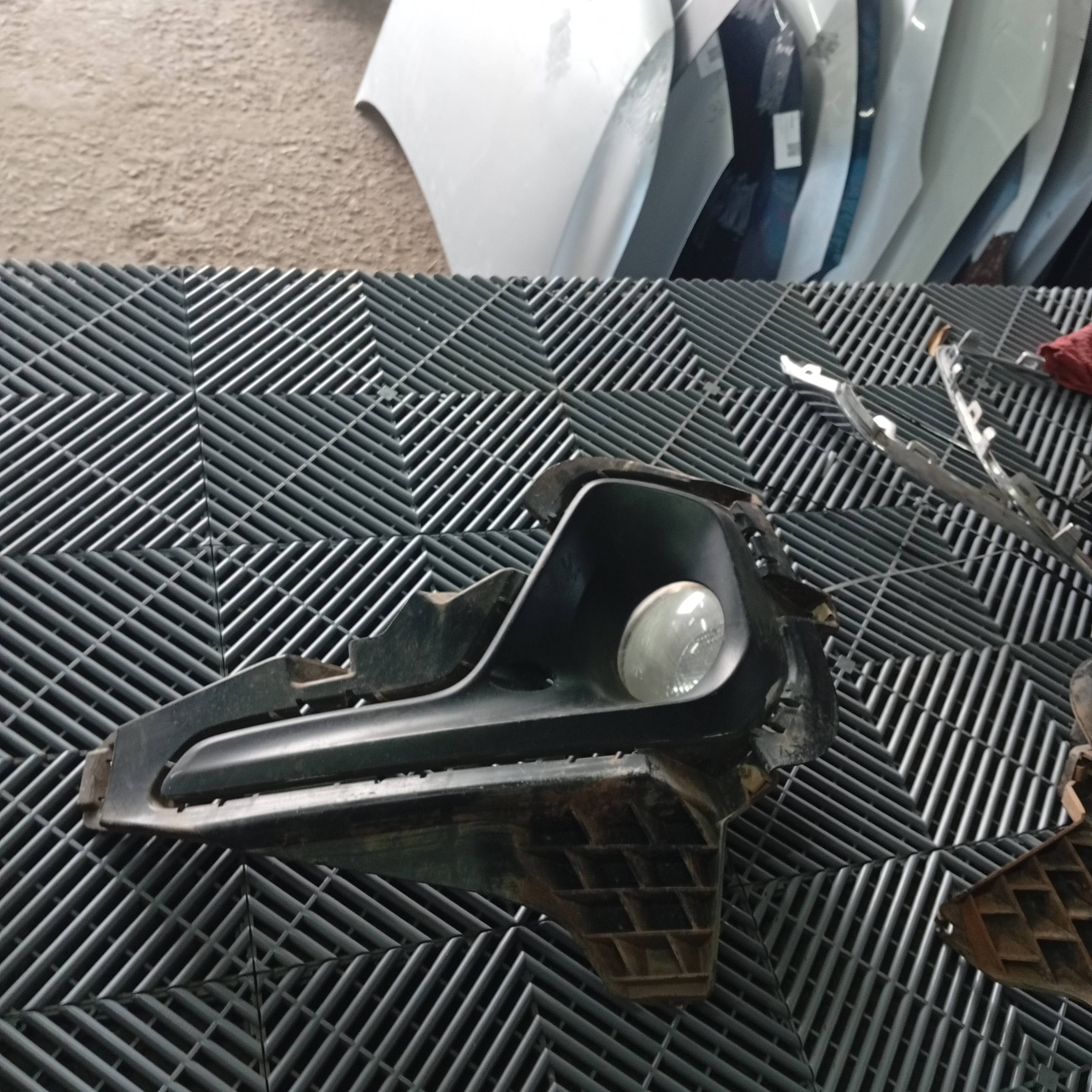 Farol Milha Esquerdo Gm Onix Hatch Plus 2020 2026