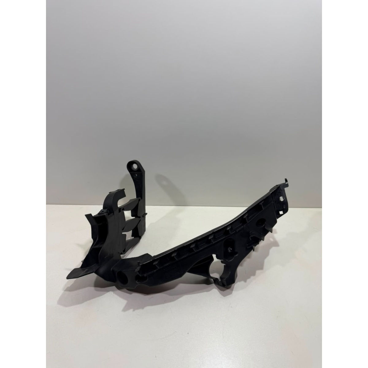 Suporte Guia Farol Audi A4 2009 2010 2011 2012 Lado Esquerdo - Imagem 2