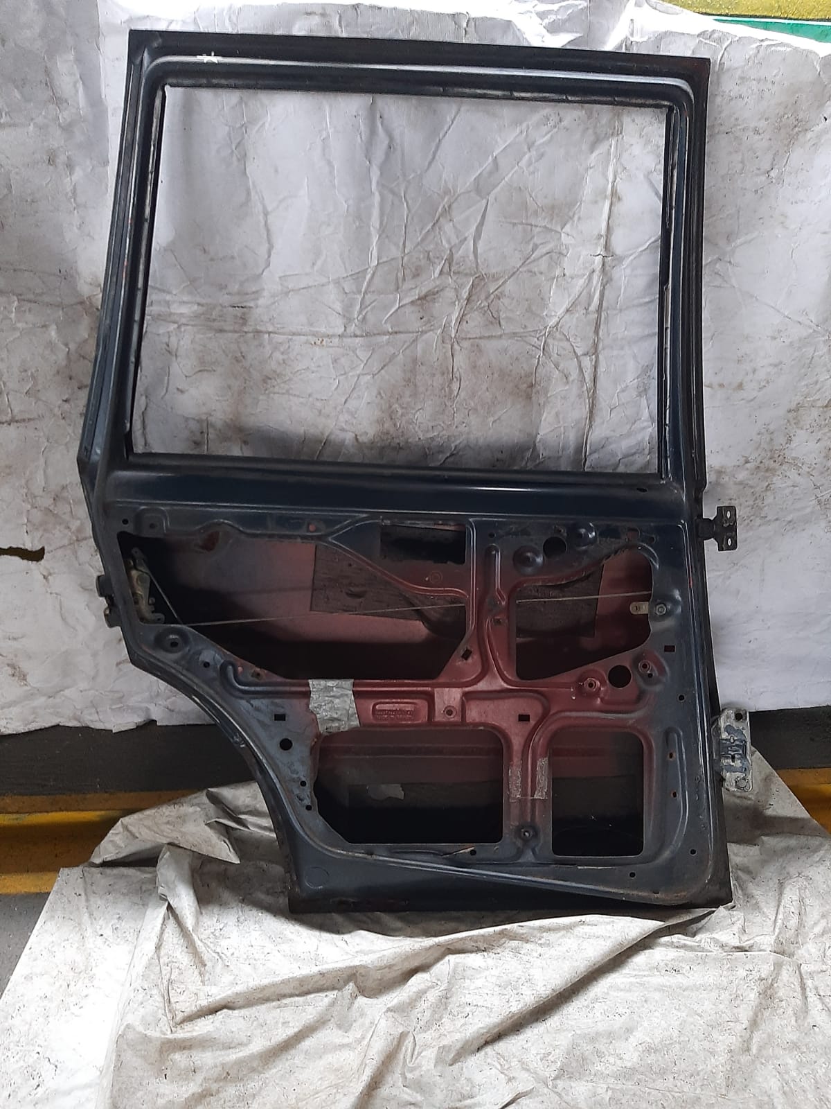 PORTA TRASEIRA UNO 1984/2002 LADO ESQUERDO( AZUL) - Imagem 2