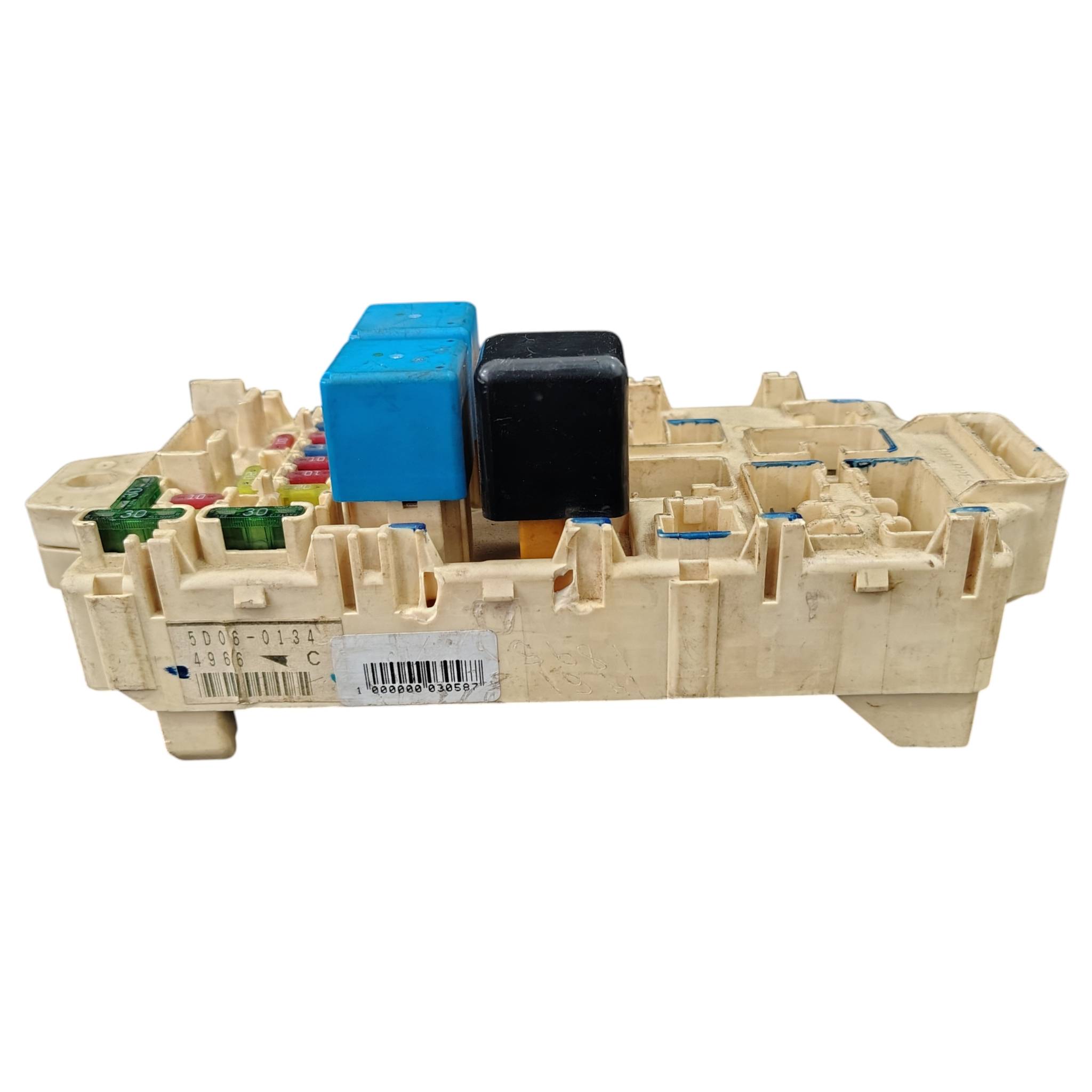 CAIXA FUSIVEL ETACS PAJERO TR4 2.0 04-10 MR583831 ORIGINAL