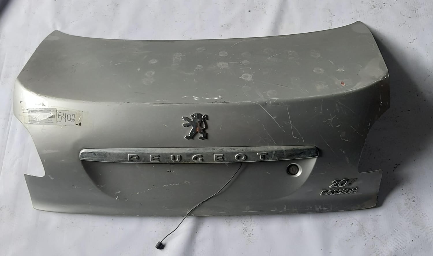TAMPA TRASEIRA PEUGEOT SEDAM PASSION 207 (PRATA) - Imagem 5