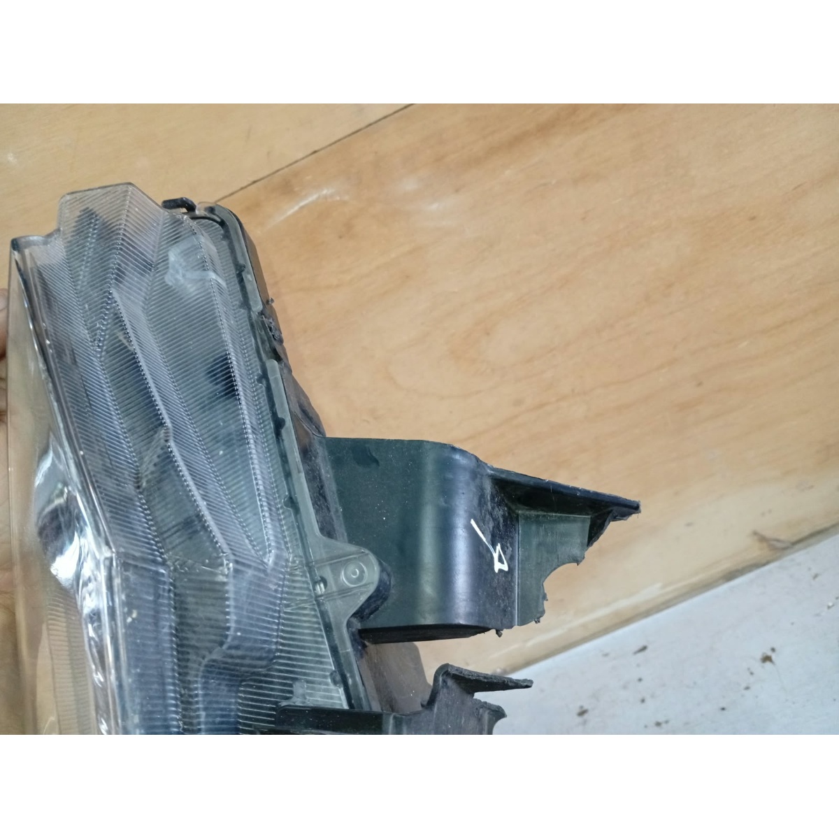 Farol L/D Haval H6 23/25 Orinal Com Avaria - Imagem 7