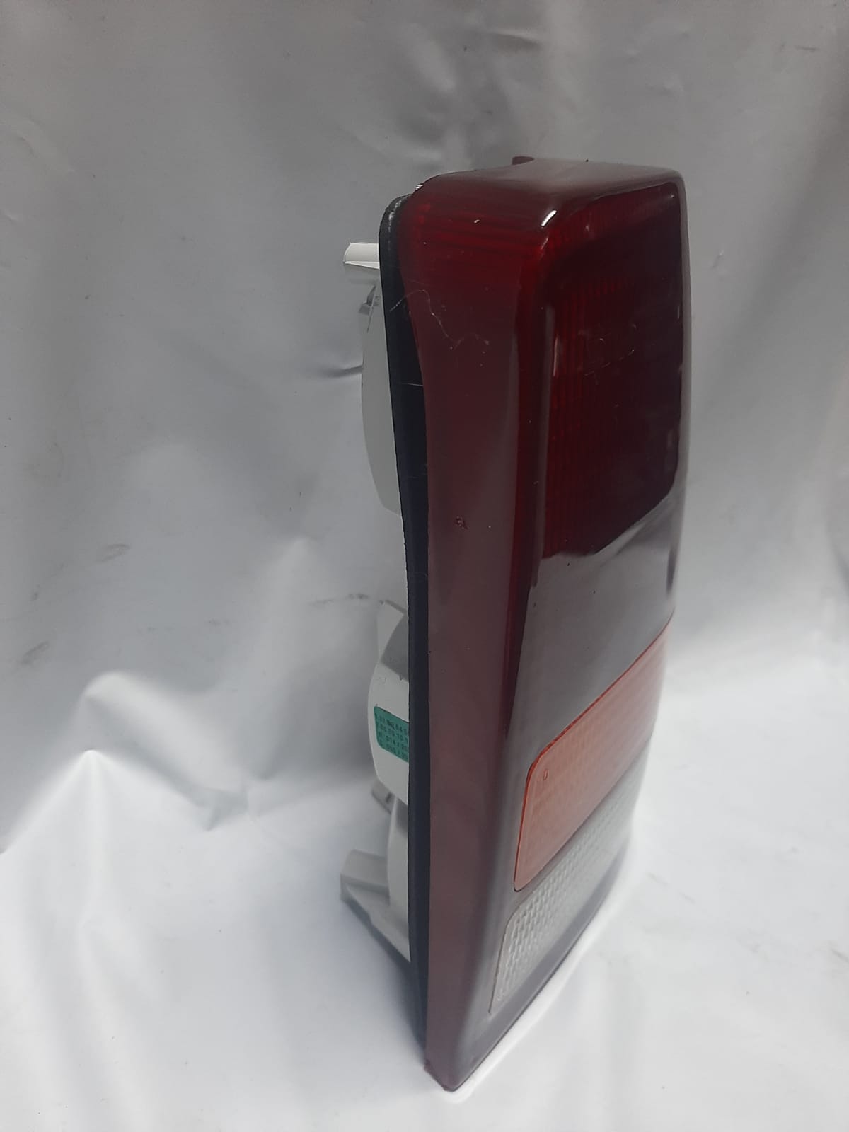 LANTERNA TRASEIRA KADETT 1989/1998 TRICOLOR CRISTAL LD C/AVA