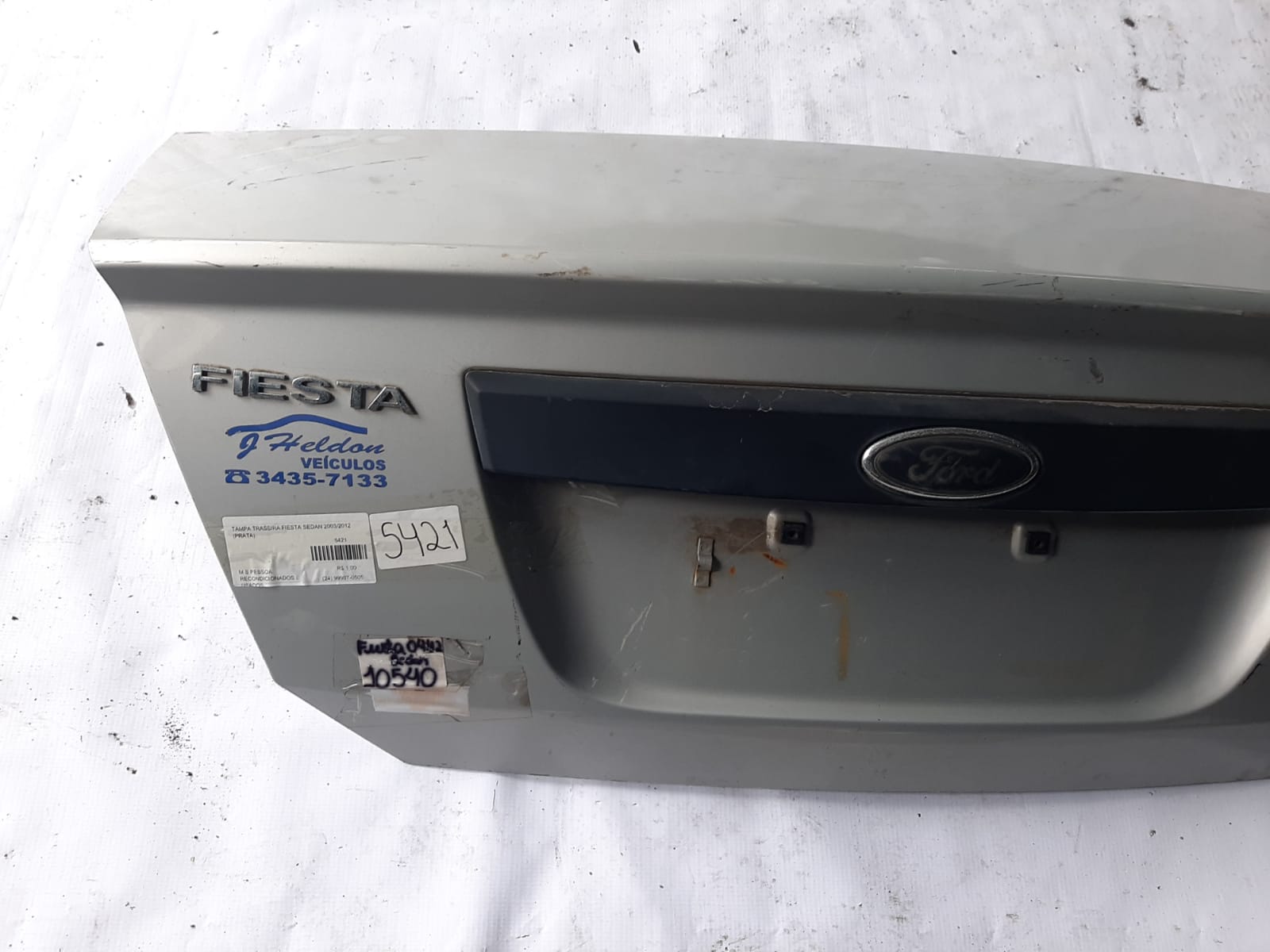 TAMPA TRASEIRA FIESTA SEDAN 2003/2012 (PRATA) - Imagem 4