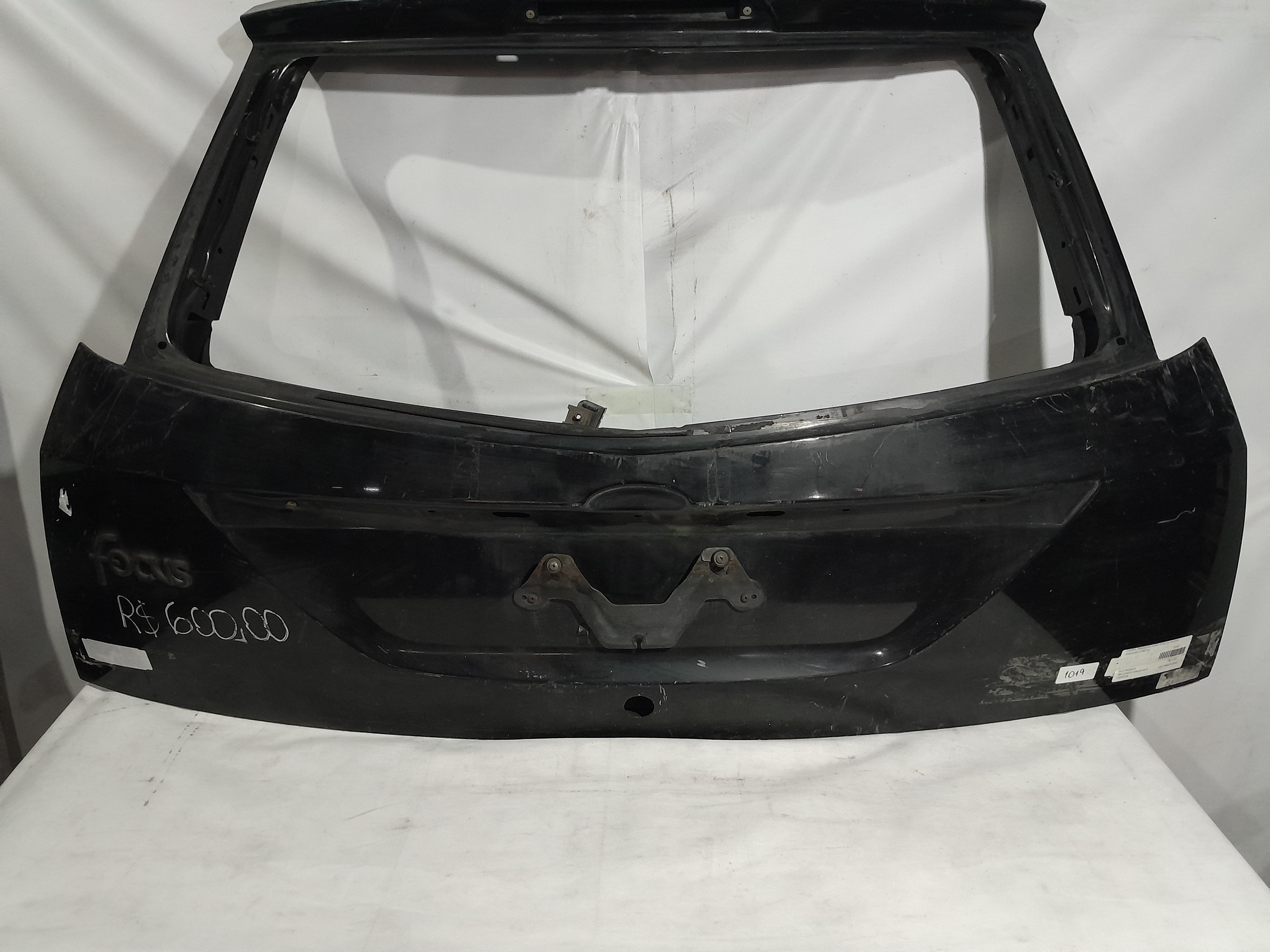 TAMPA TRASEIRA  FOCUS HATCH 2002/2005 (PRETA) - Imagem 2