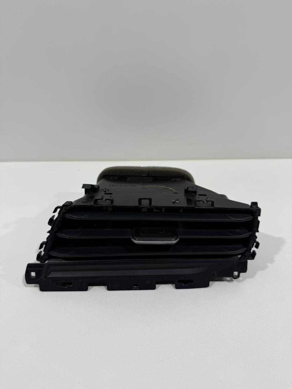 Difusor de Ar Direito VW Polo 6EA819704 - Imagem 2