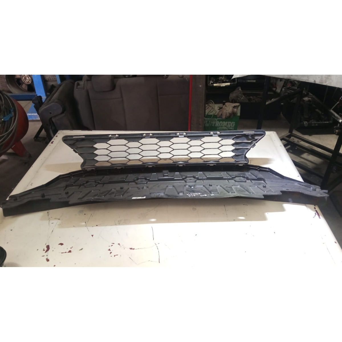 Grade Parachoque Dianteiro Honda Fit 2015 A 2019 Preto Mate