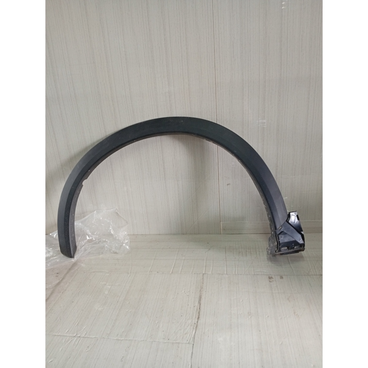 Moldura Para-Lama Diant. Esq. - Eclipse Cross 18 - 7400A739 - Imagem 3