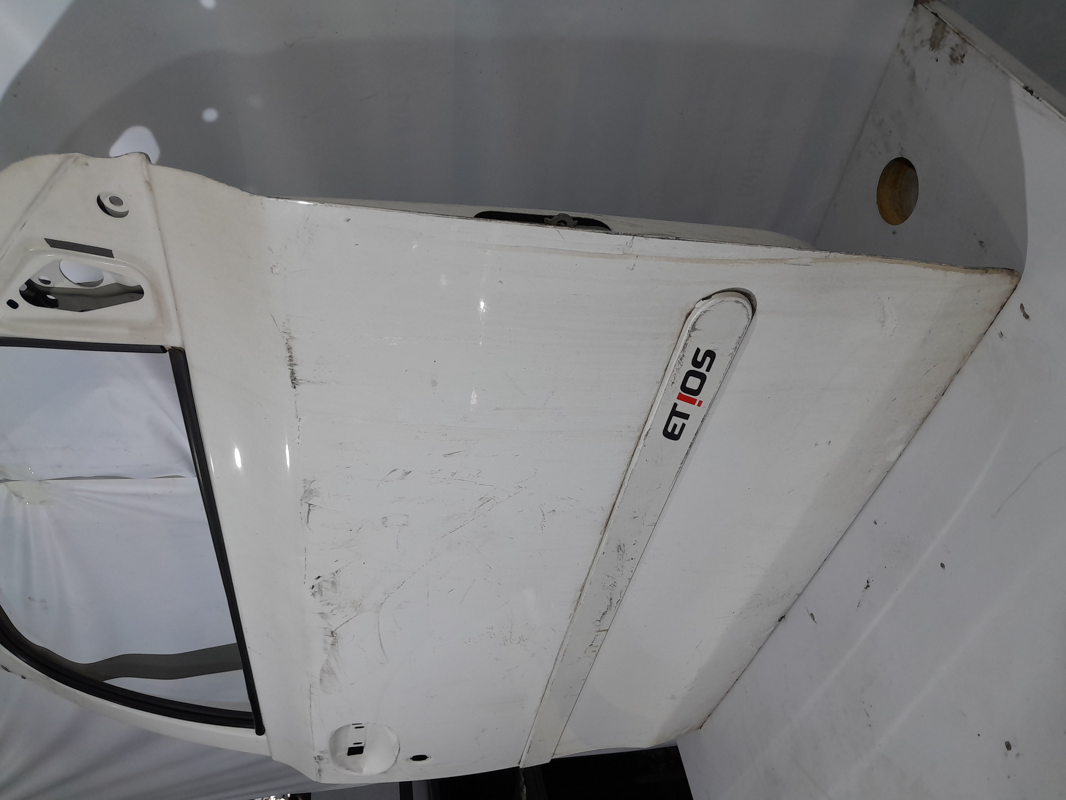 PORTA DIANTEIRA LD ETIOS (BRANCA) - Imagem 2