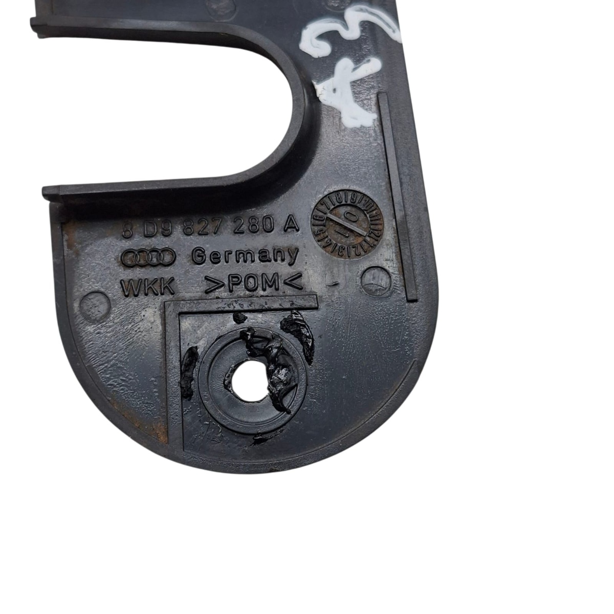 Acabamento Ld Dobradiça Porta Mala Audi A3 00/06 8d9827280a - Imagem 5