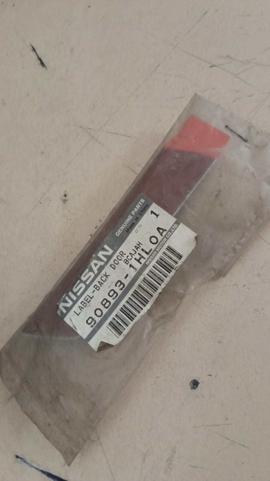 Emblema SL Nissan Kicks Original - Imagem 2