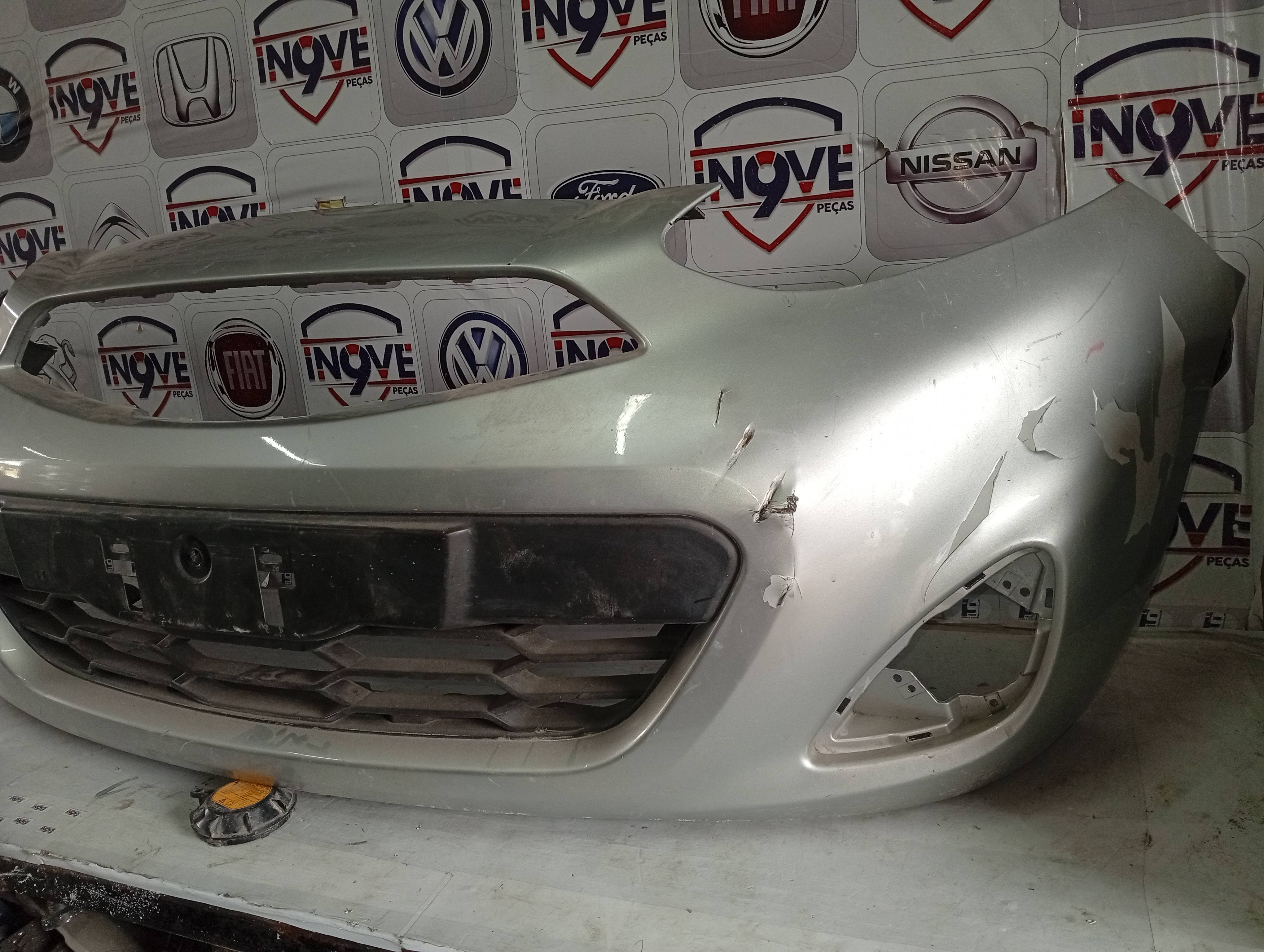 Para-choque Dianteiro Nissan March Preto Liso - Imagem 2