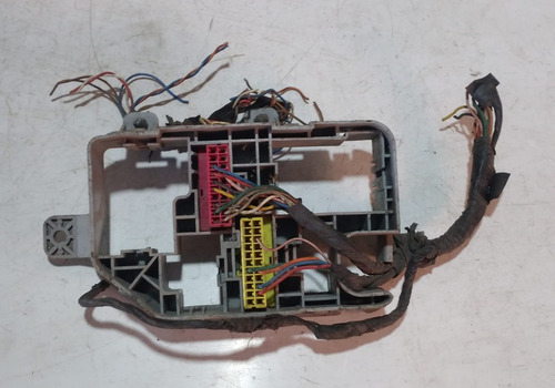Caixa Do Conector Chicote Direito Santa Fe Hyundai 2012 - Imagem 8