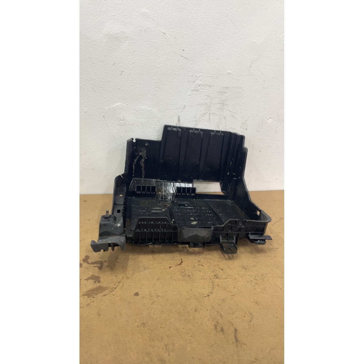 Caixa Suporte Bateria Renault Megane