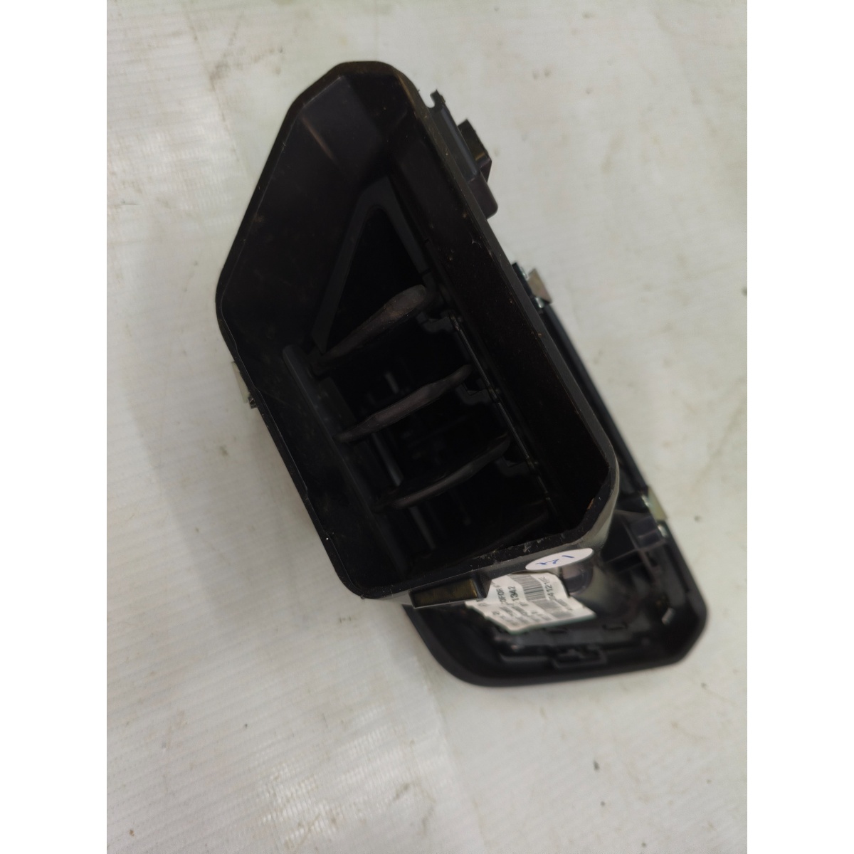 Difusor Ar Lateral Esquerdo Peugeot 208 98283685Dx 2025 - Imagem 6