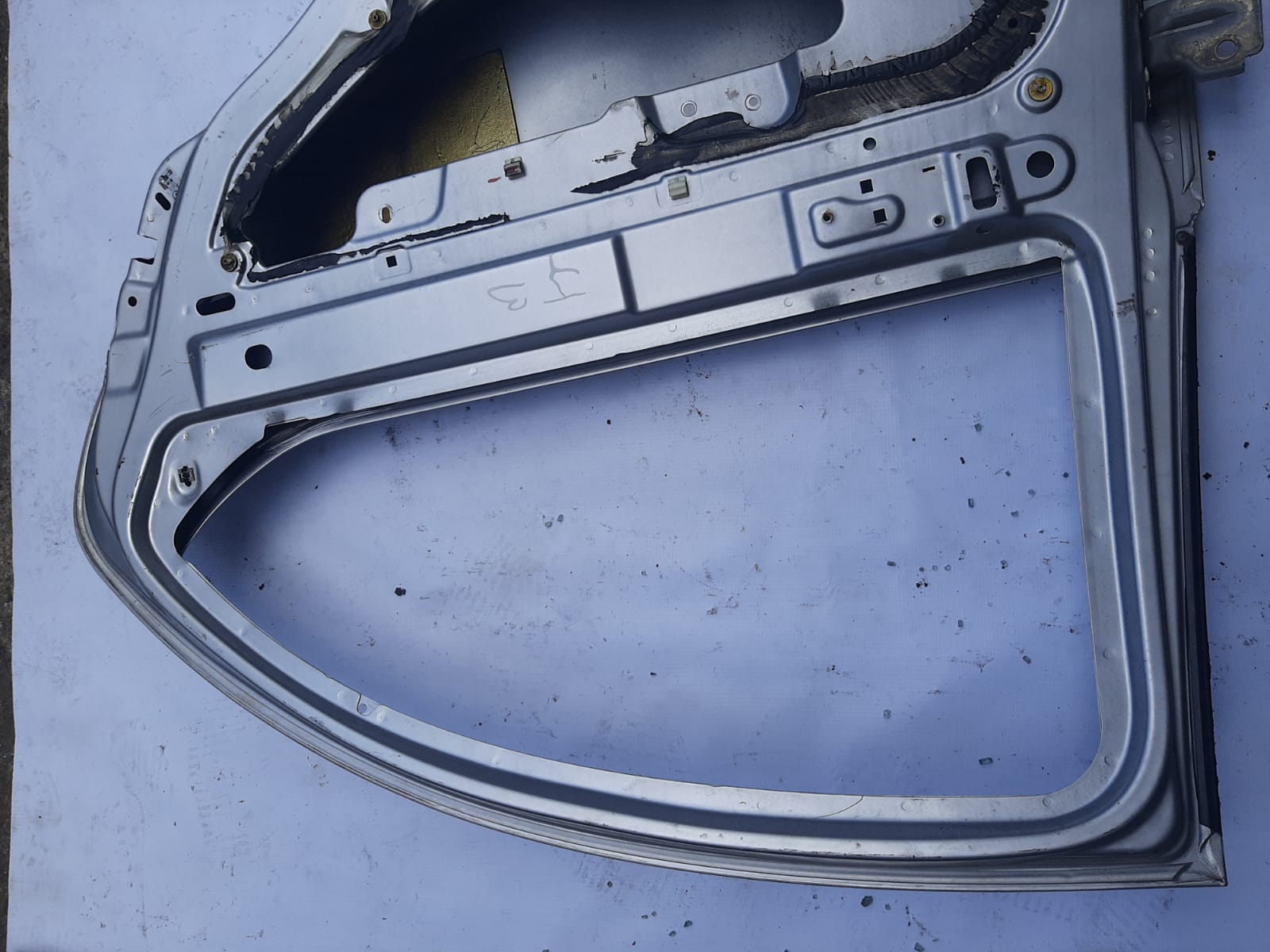 PORTA TRASEIRA JAC J3 2010/2013 LADO DIREITO(PRATA) - Imagem 7