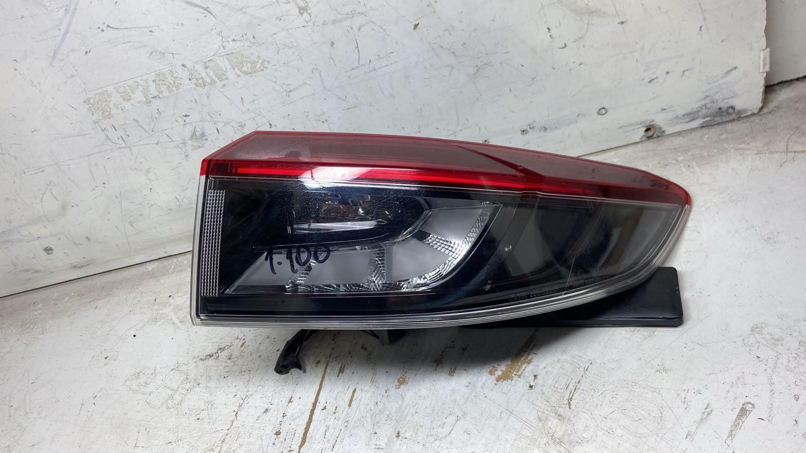 Lanterna Hrv 2023 A 2025 Com Led  Lado Direito - Imagem 5