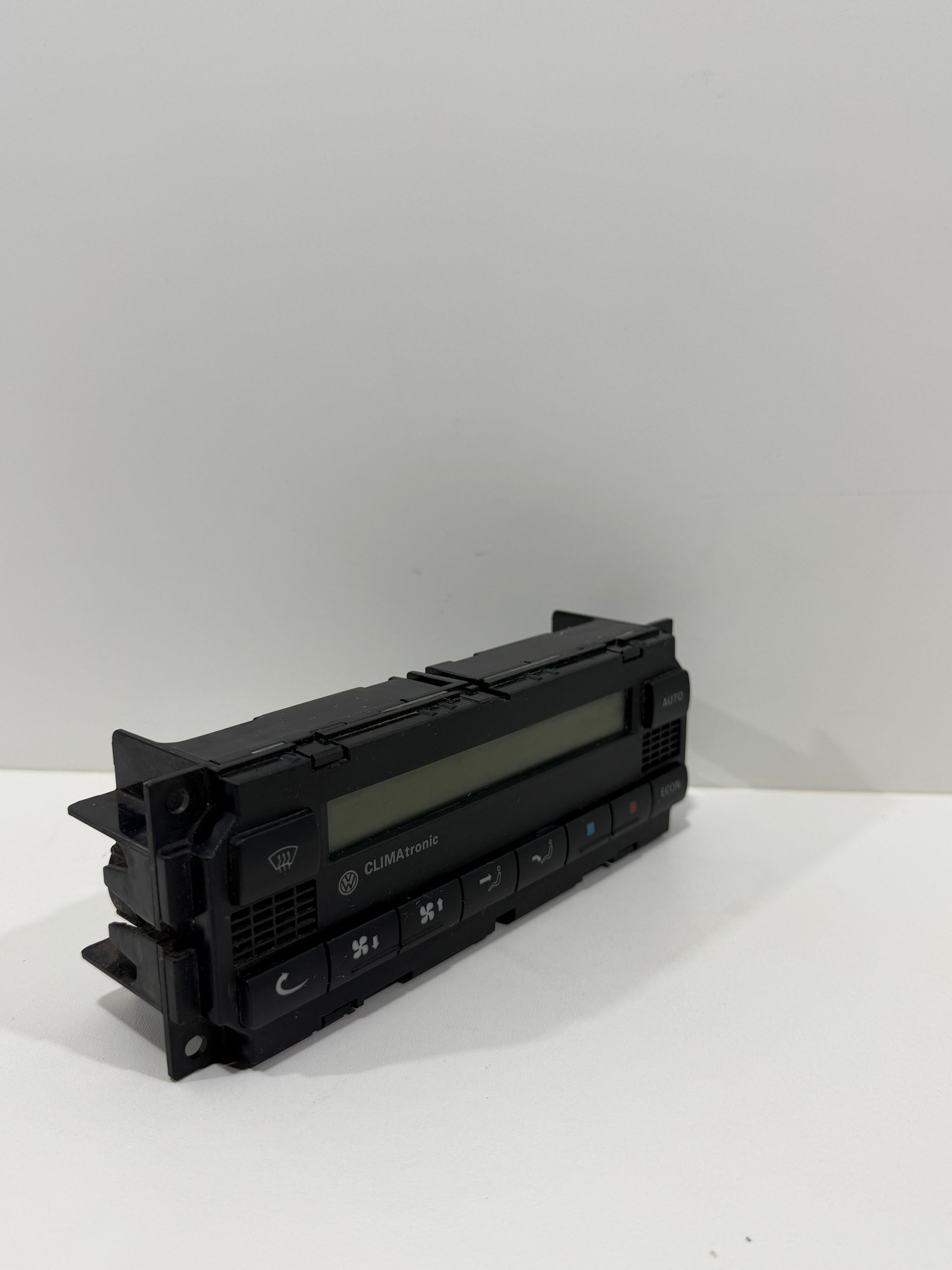 Comando Ar Condicionado Climatronic VW Golf 3B1907044C - Imagem 3