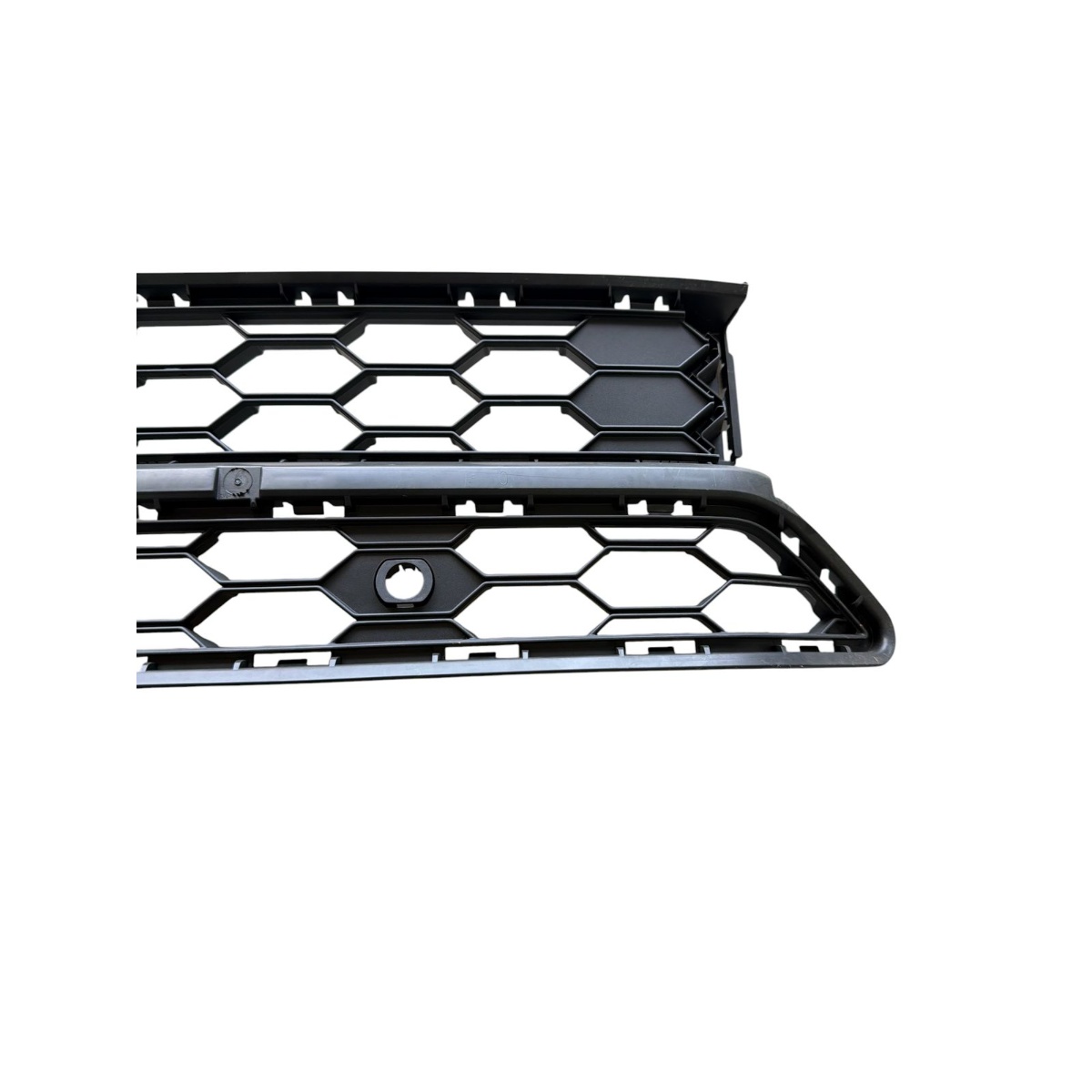 Grade Inferior Parachoque Volkswagen Amarok 2016-2023 - Imagem 7