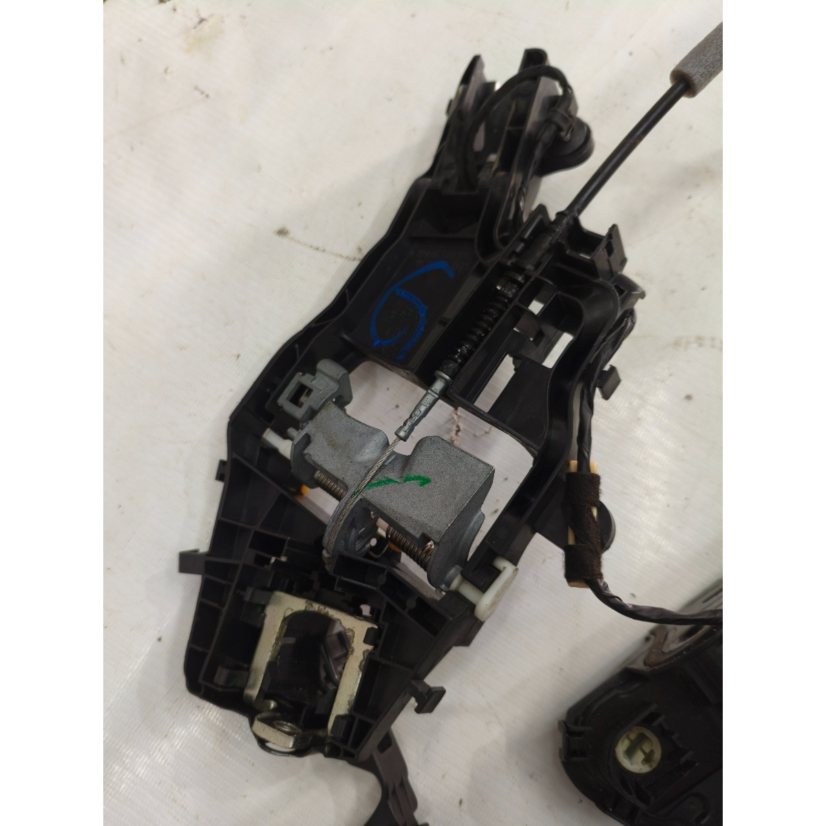 Fechadura Porta Dianteira Esquerda Vw Tiguan 18/24 5Nn837015 - Imagem 4