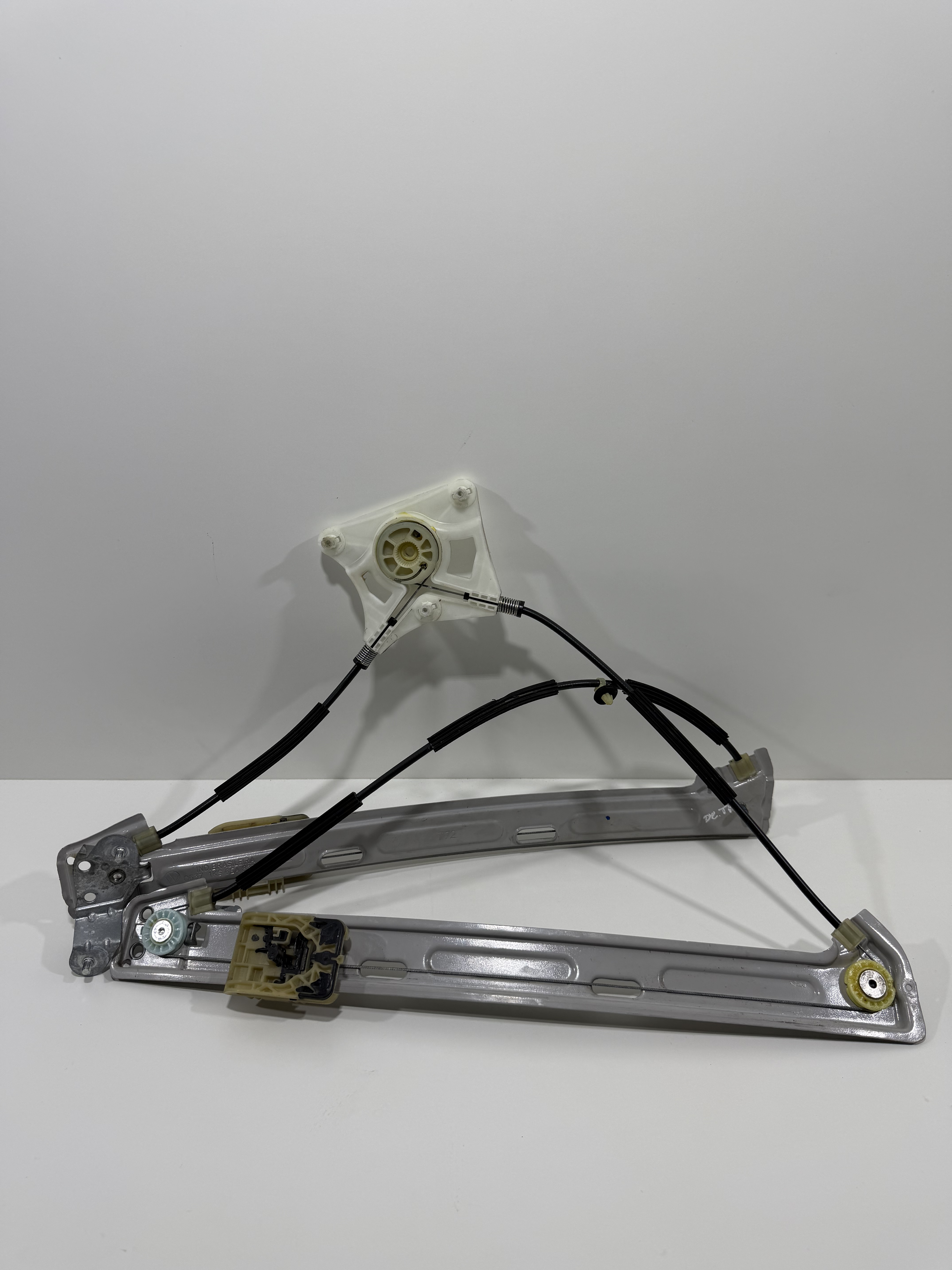 Máquina de Vidro Elétrica D. Esq VW Polo Track 1KS6EA837461 - Imagem 1