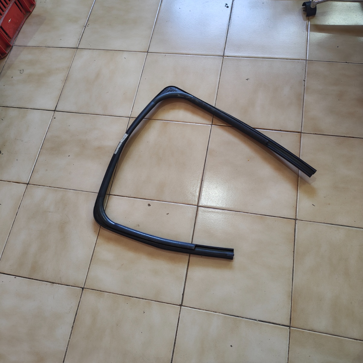 Canaleta Vidro Porta Traseira Esquerda C3 2013 A 2019 Orig Preto - Imagem 6