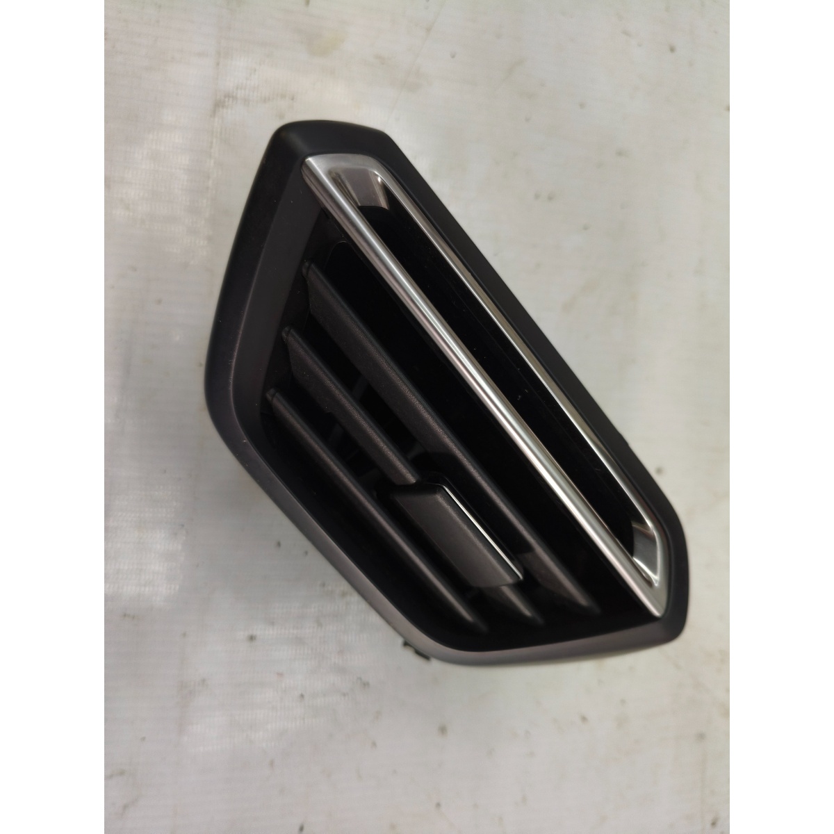 Difusor Ar Lateral Esquerdo Peugeot 208 98283685Dx 2025 - Imagem 4