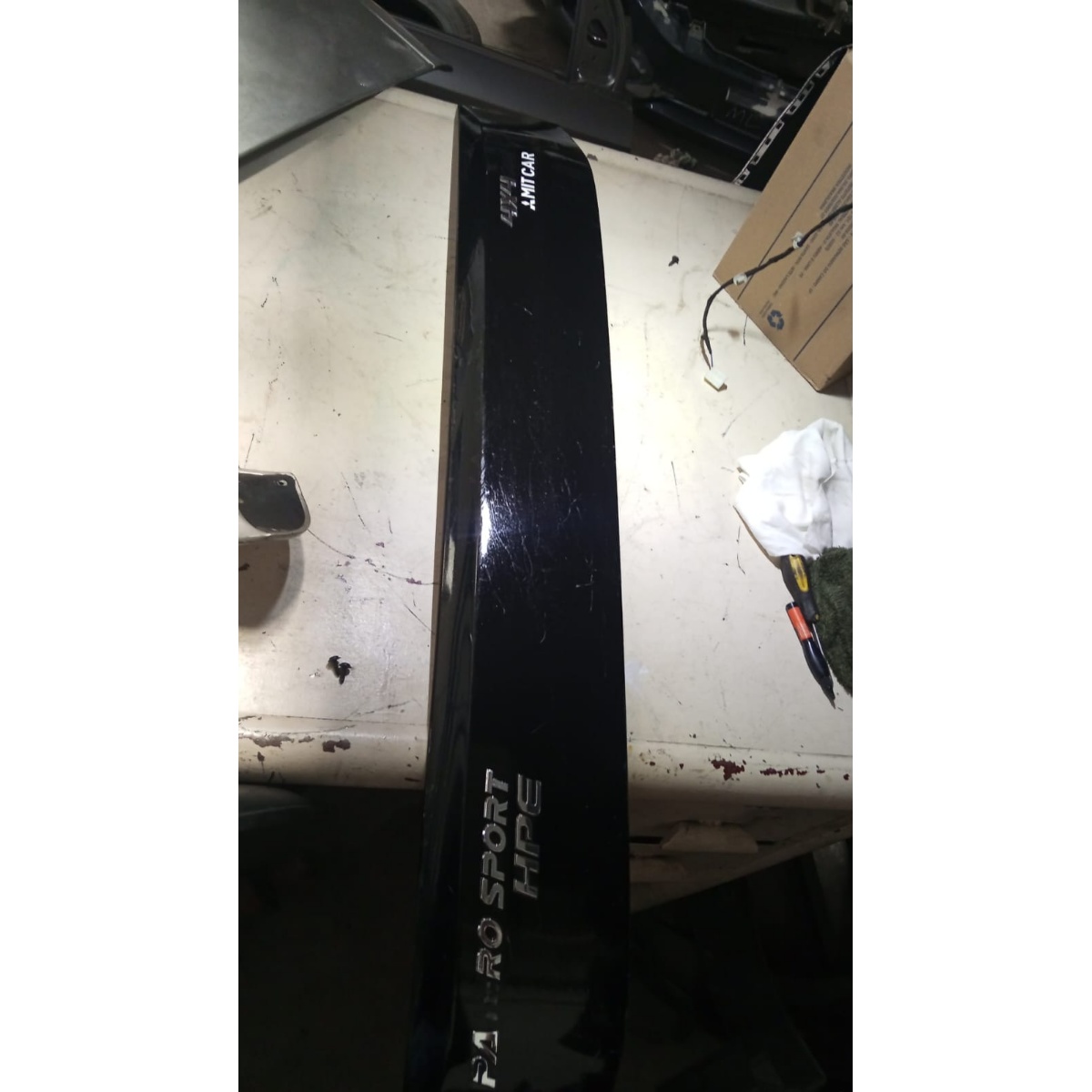 Aplique Da Tampa Traseira Pajero Sport Preto - Imagem 2