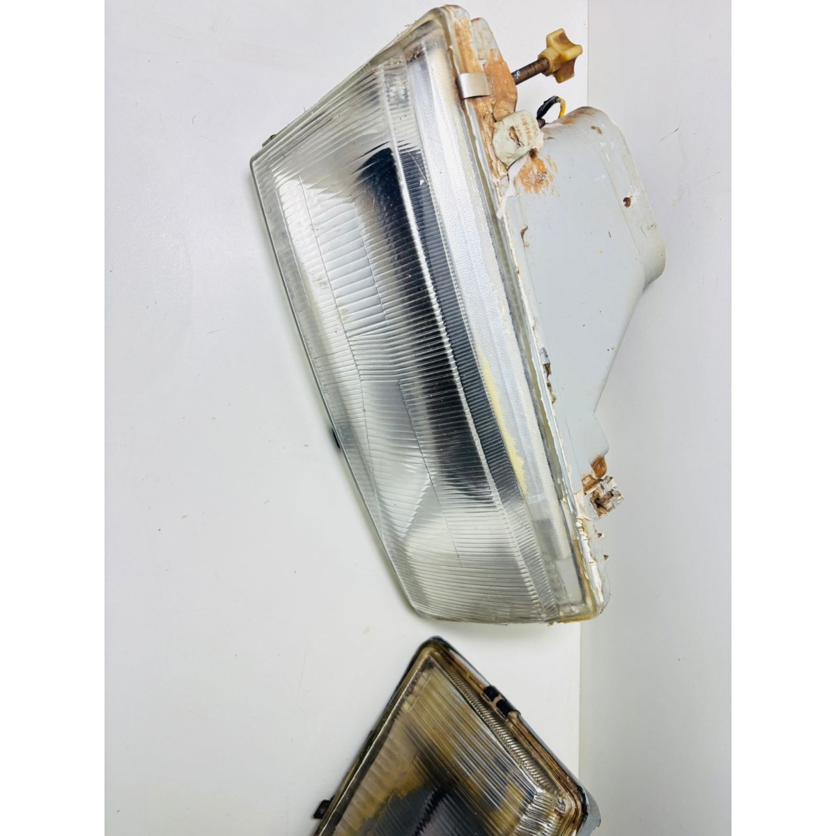 Par de Farol para Volkswagen Santana e Quantum 1991-1997 - Imagem 11