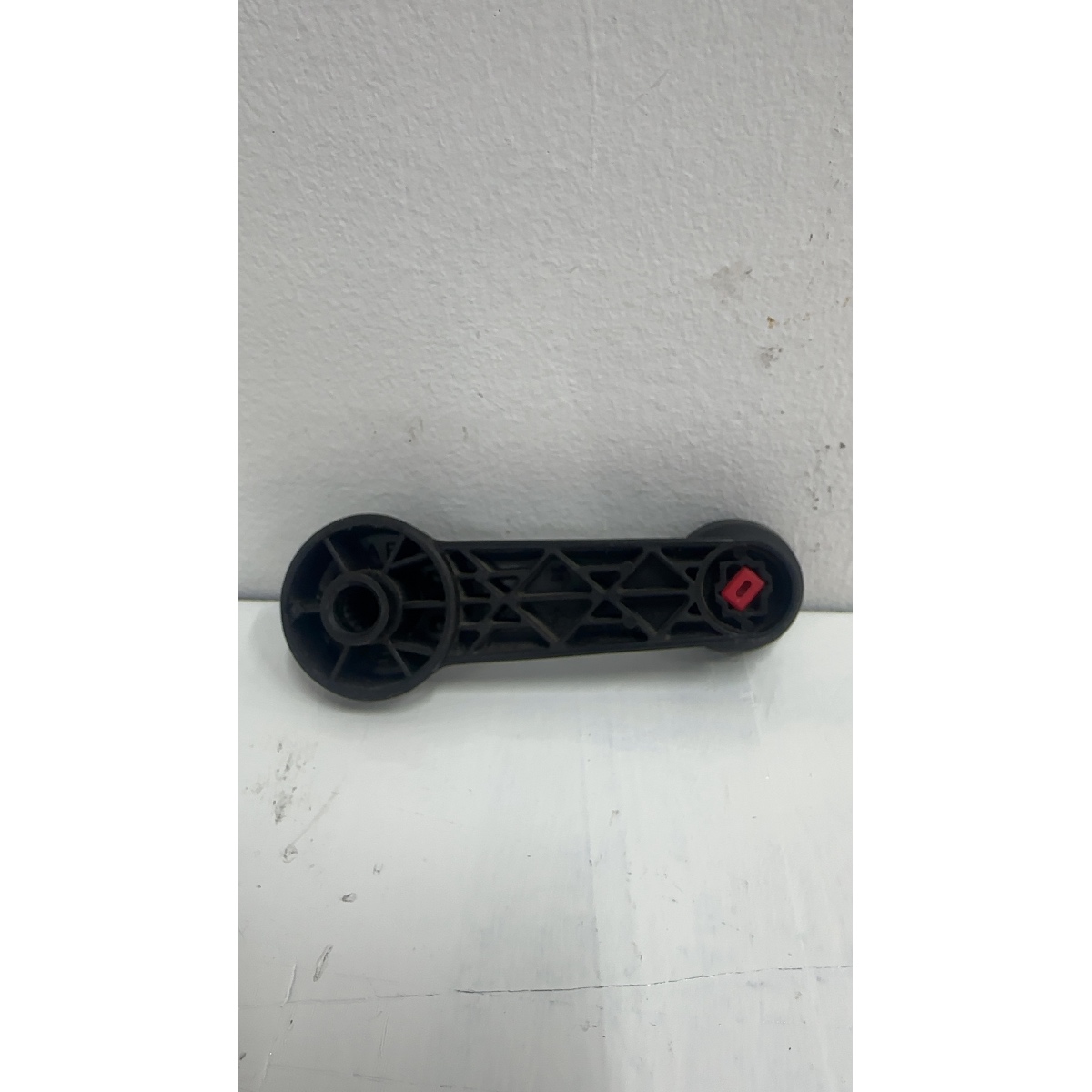 Manivela Traseira Direita Ford Ka 2018 Preto - Imagem 2