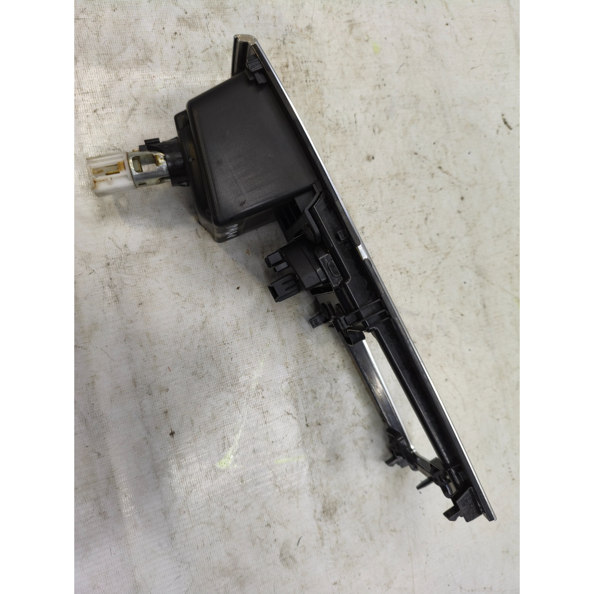 Moldura Console Alavanca Cambio Macan 15 A 24 105156672C - Imagem 3