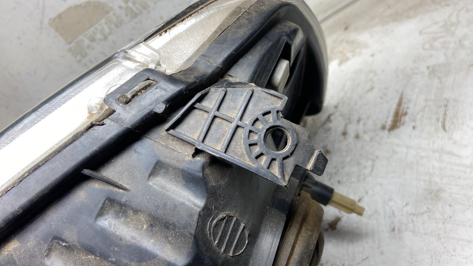 Farol F250 2010 Lado Direito - Imagem 4