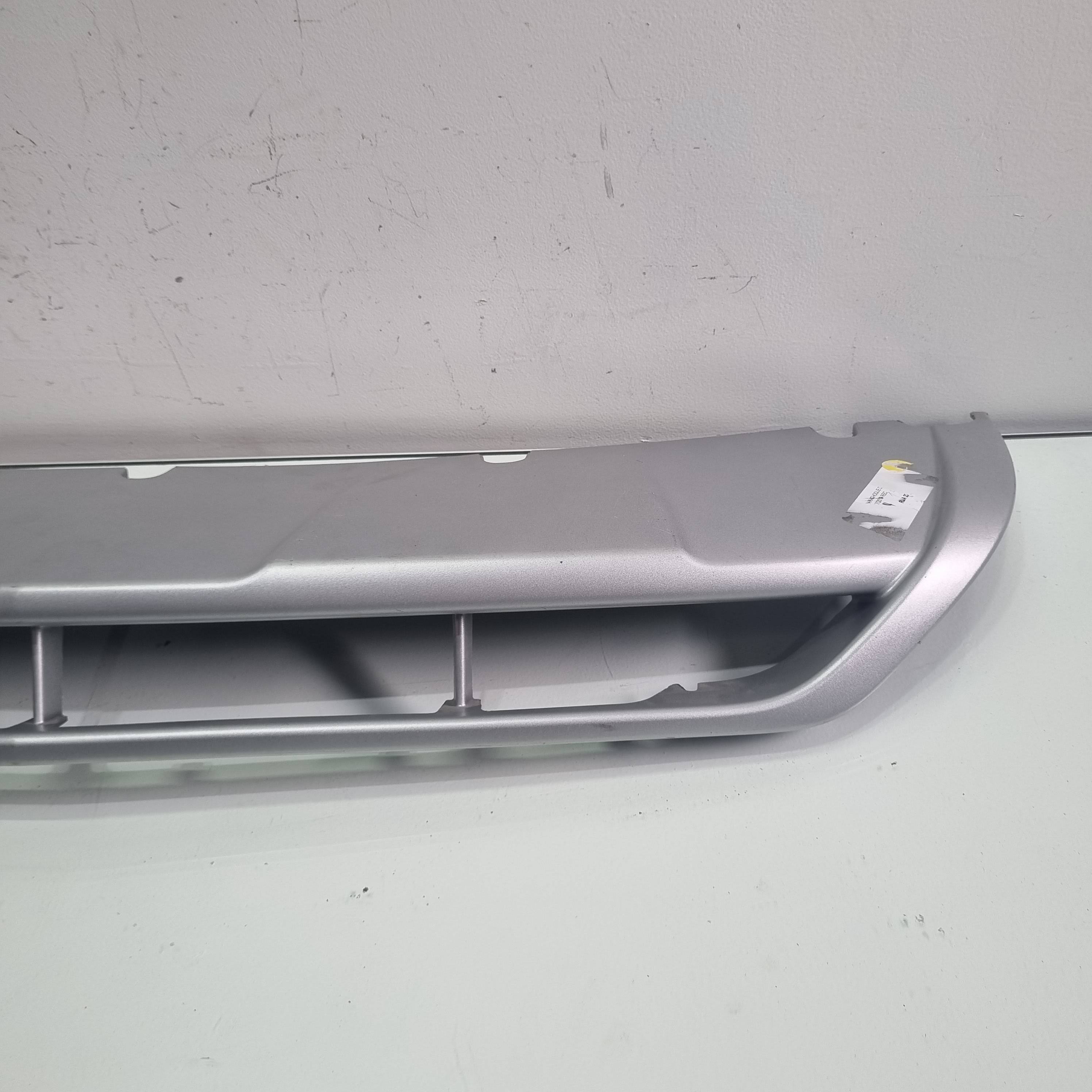 Moldura Inferior do Para-choque Dianteiro Onix - Imagem 3