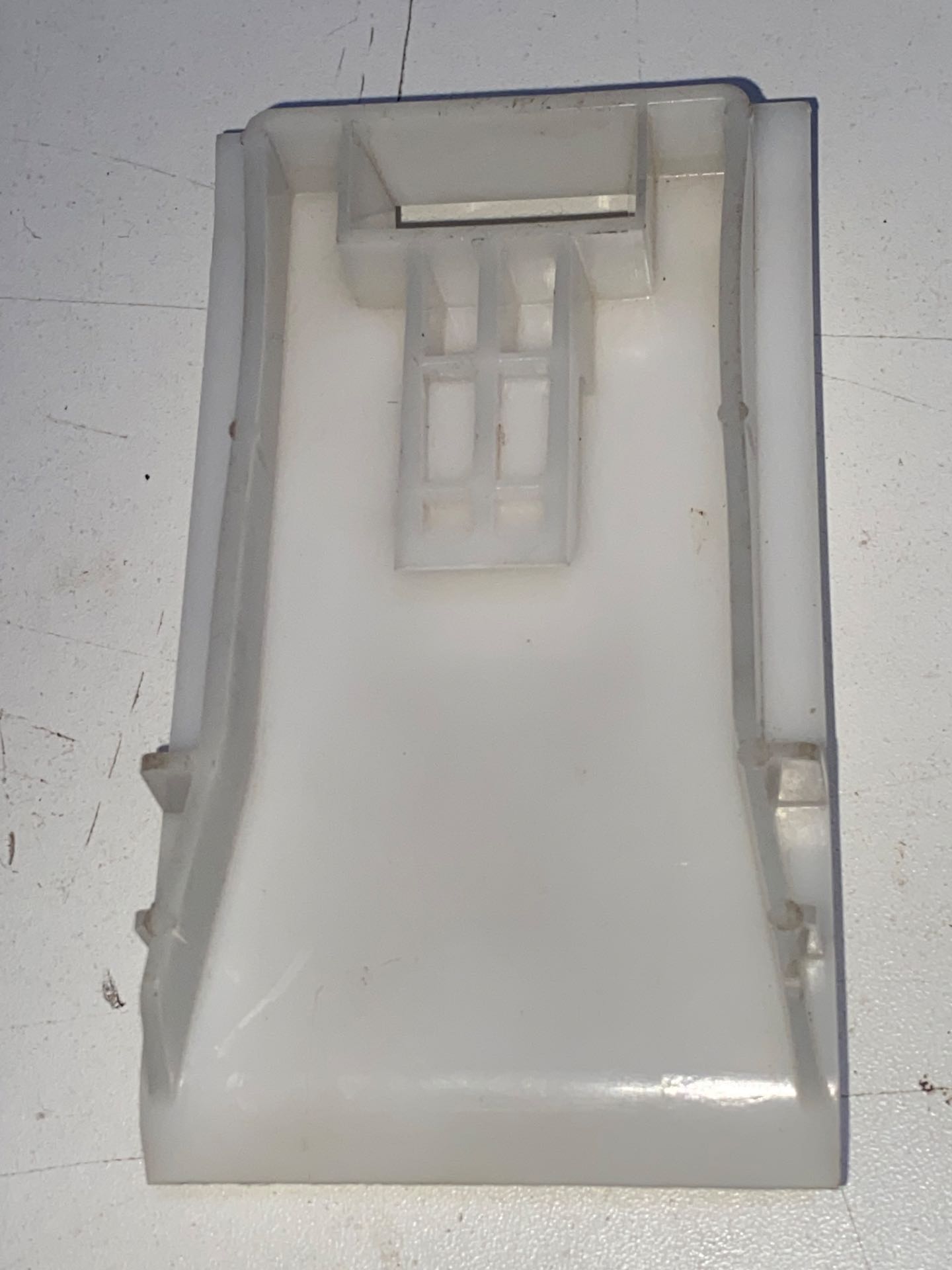 Suporte Guia Painel Renault Master 2014 A 2022 Original - Imagem 2