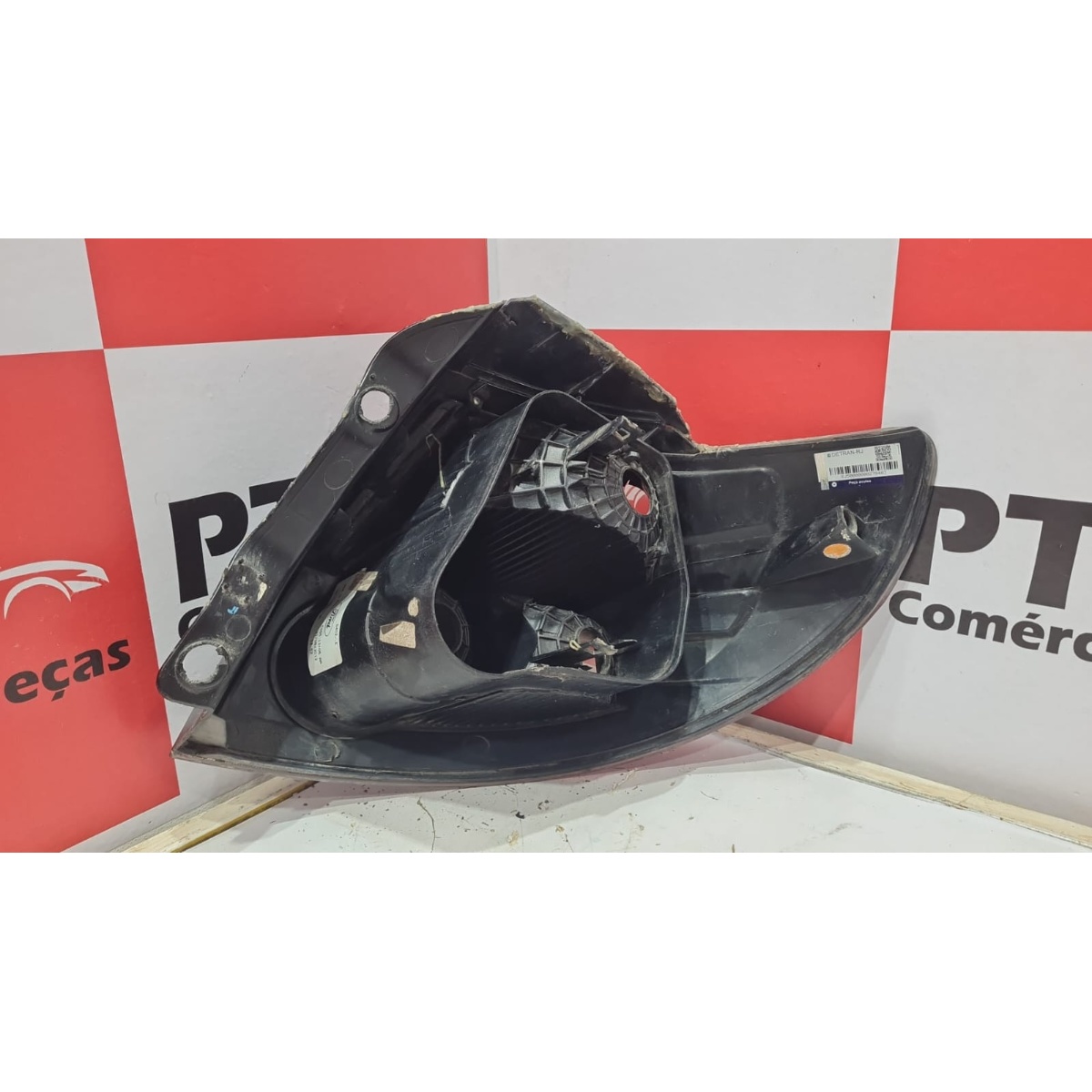 Lanterna Esquerda Ford KA 2011 a 2013 - Imagem 2