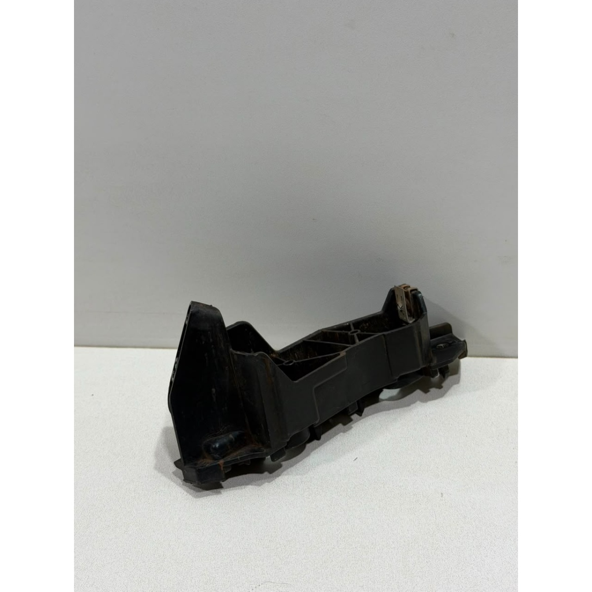 Guia Para-choque Dianteiro Esquerdo Vw Polo Track 2025 Orig - Imagem 6