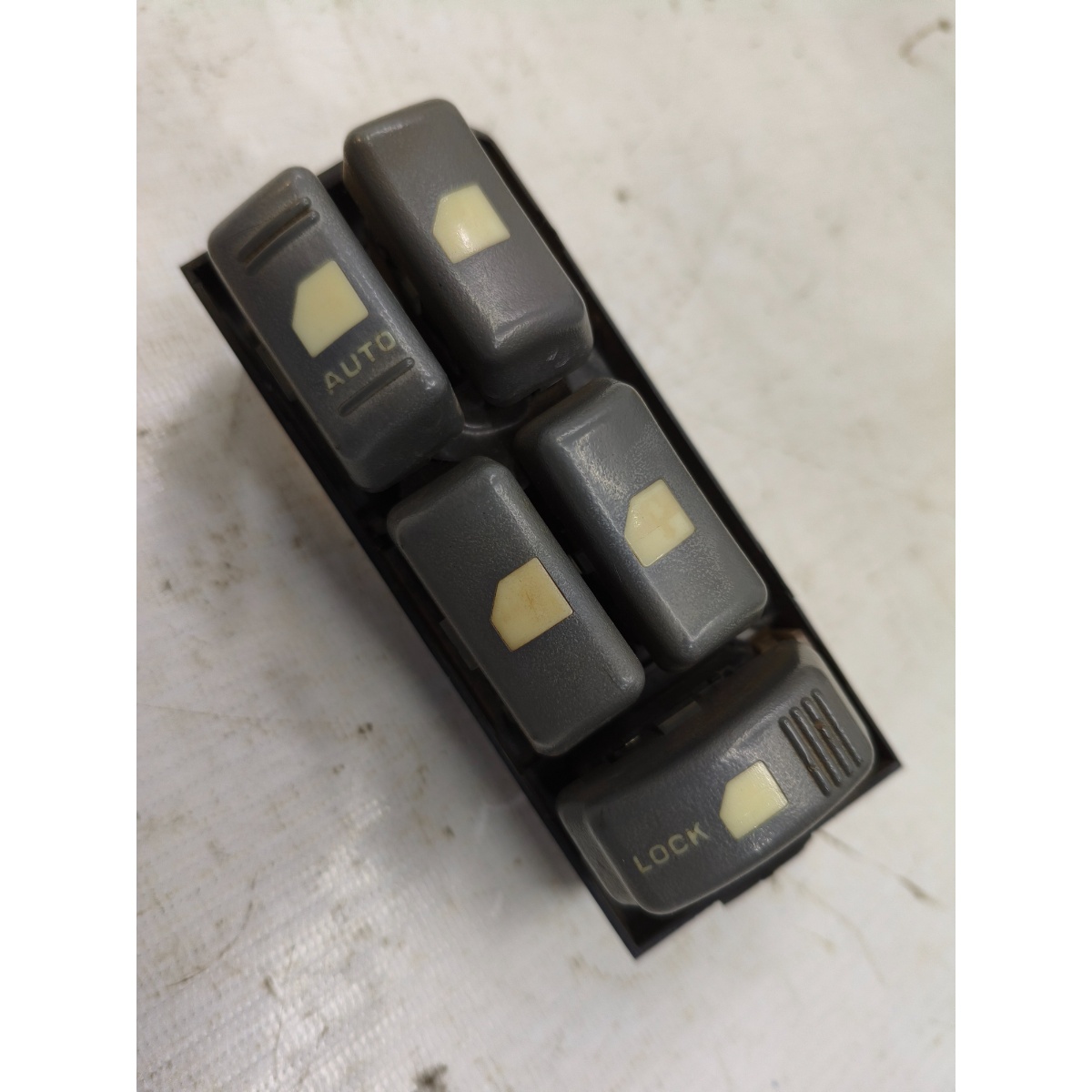 Botao Vidro S10 Blazer 95/00 Motorista Original J12M-8013 - Imagem 2