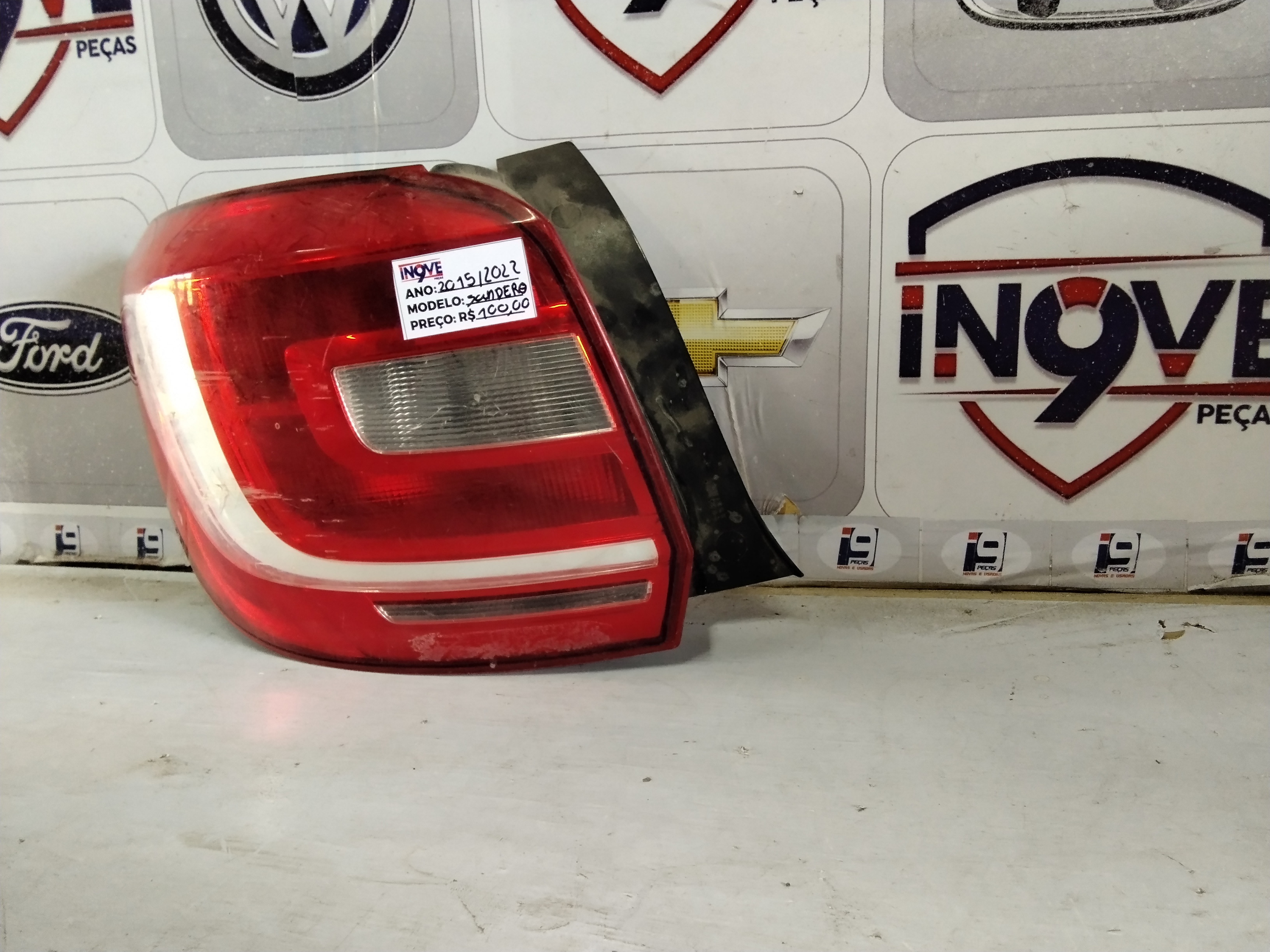 Lanterna traseira esquerda Renault Sandero 2015 2022 - Imagem 3