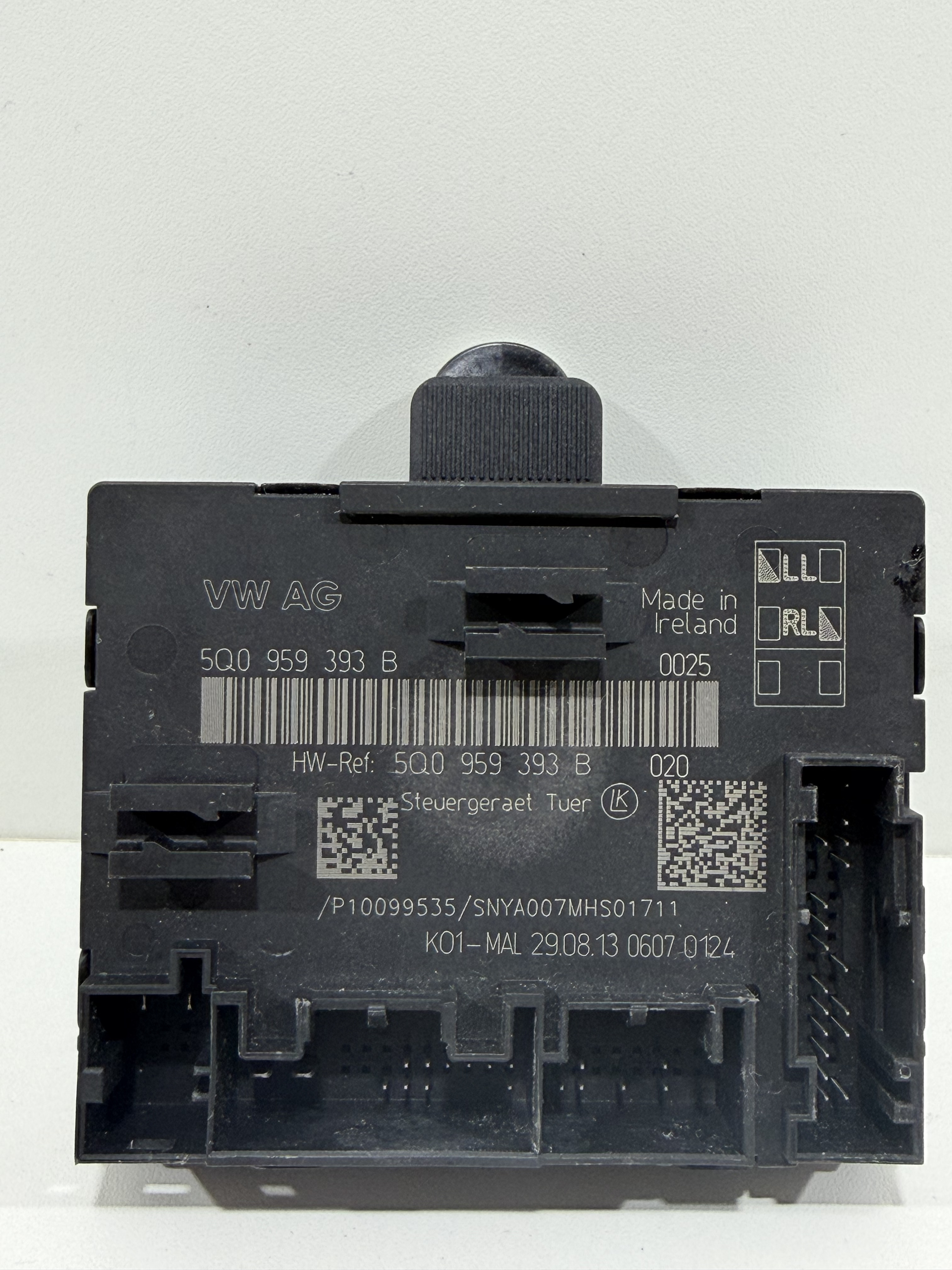 Módulo Trava Porta Audi A3 Dianteiro Esquerdo 5Q0959393B - Imagem 4