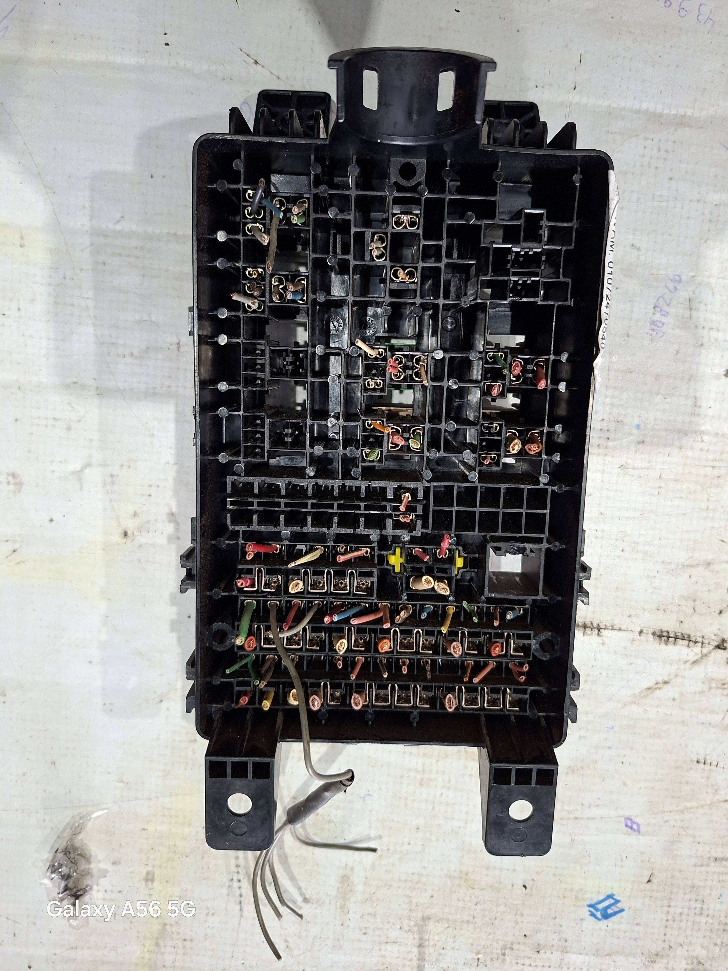 Caixa De Fusiveis Interna Hb20 1.0 Comfor 2015/2016 - Imagem 2