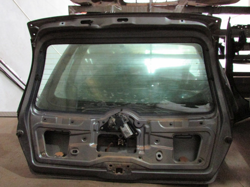 Tampa Porta Mala Renault Clio 2000 2001 2002 2003 2004 2005 - Imagem 4