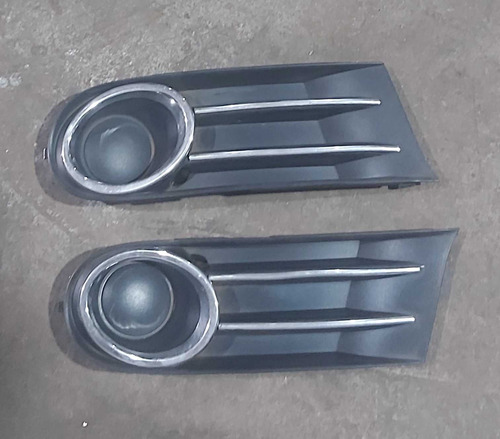 Par Moldura Farol Auxiliar Vw Gol G5 1.0 2010 5u0853666a - Imagem 2